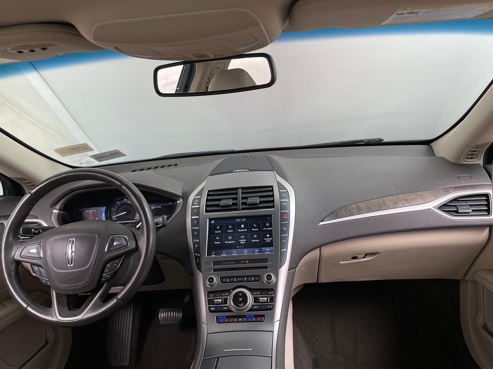 Thumbnail: 2020 Lincoln MKZ - 2