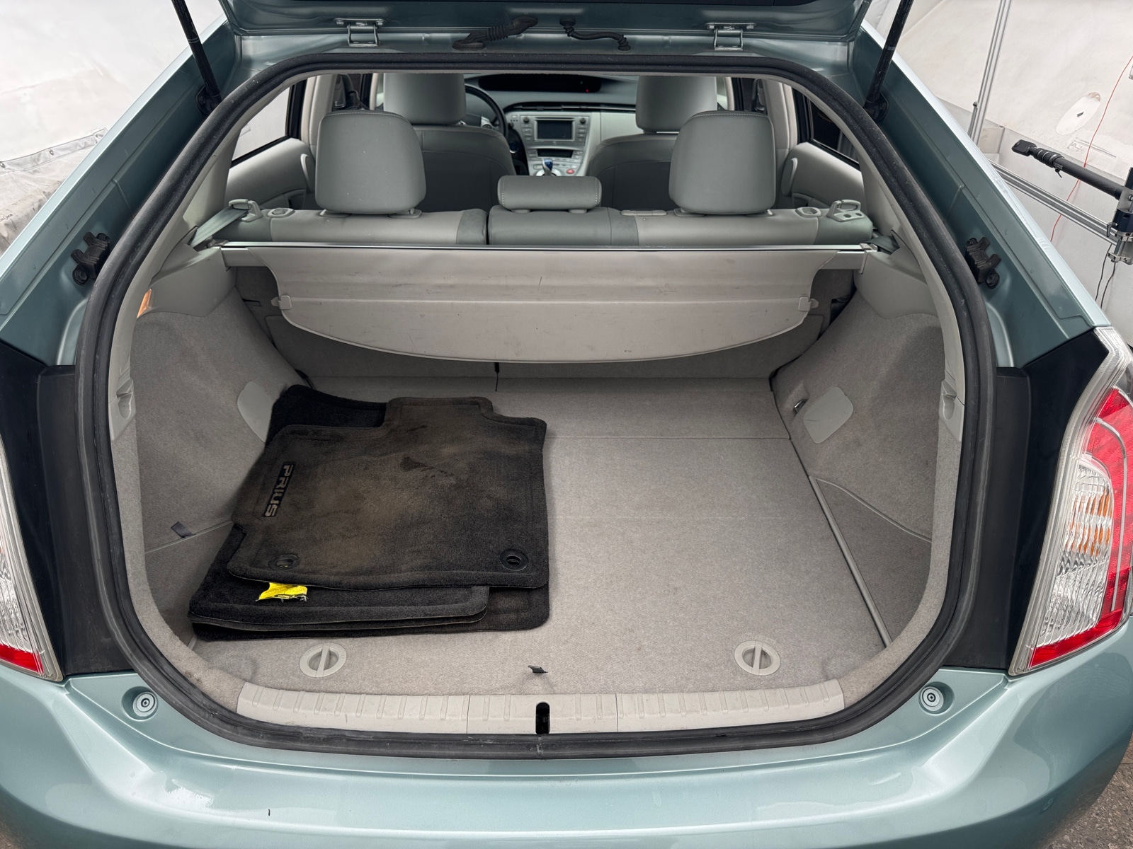 Thumbnail: 2013 Toyota Prius - 6