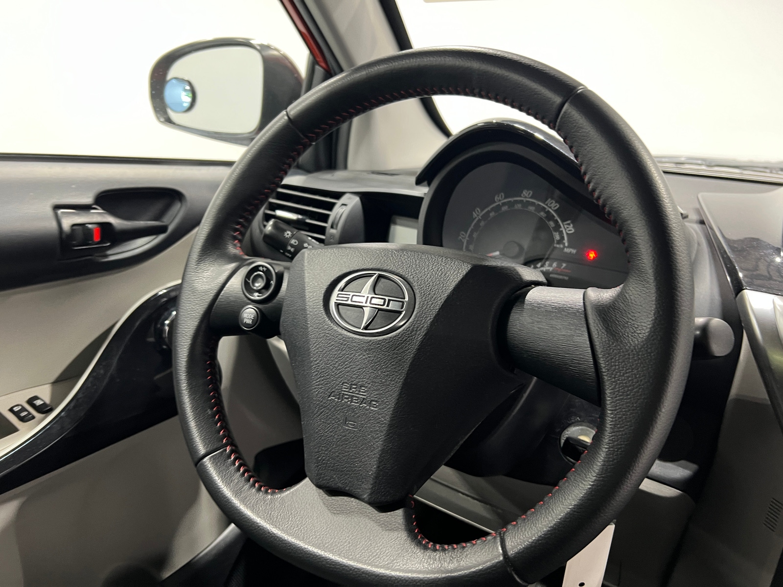 Thumbnail: 2012 Scion iQ - 5