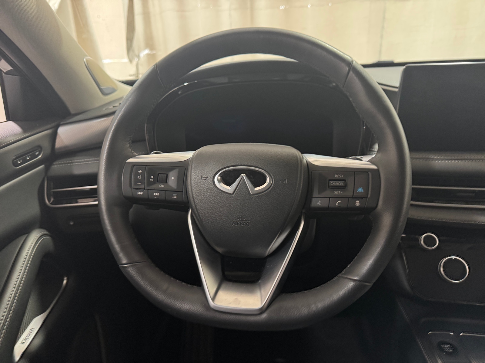 Thumbnail: 2026 INFINITI QX60 - 4