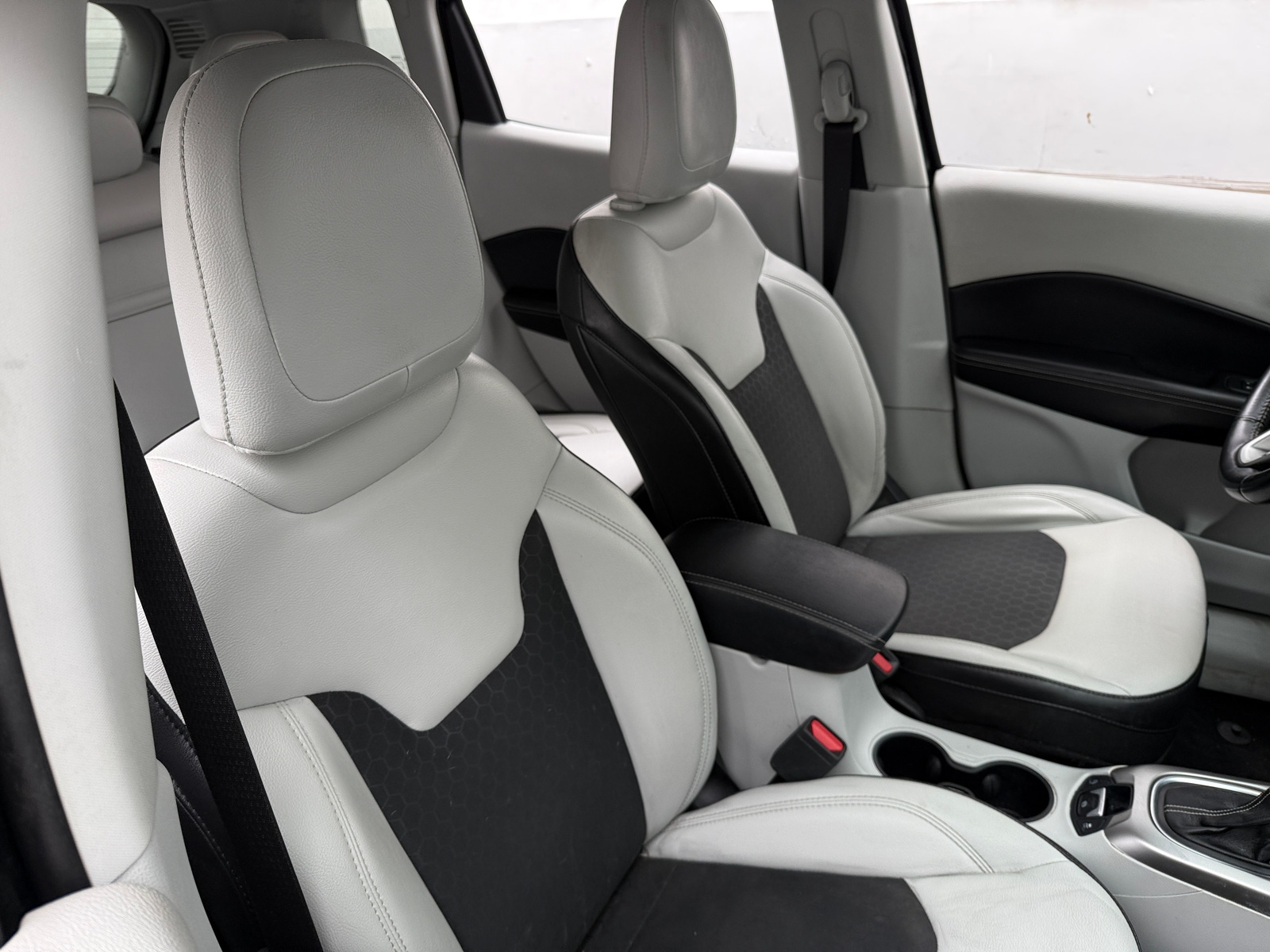 Thumbnail: 2018 Jeep Compass - 2