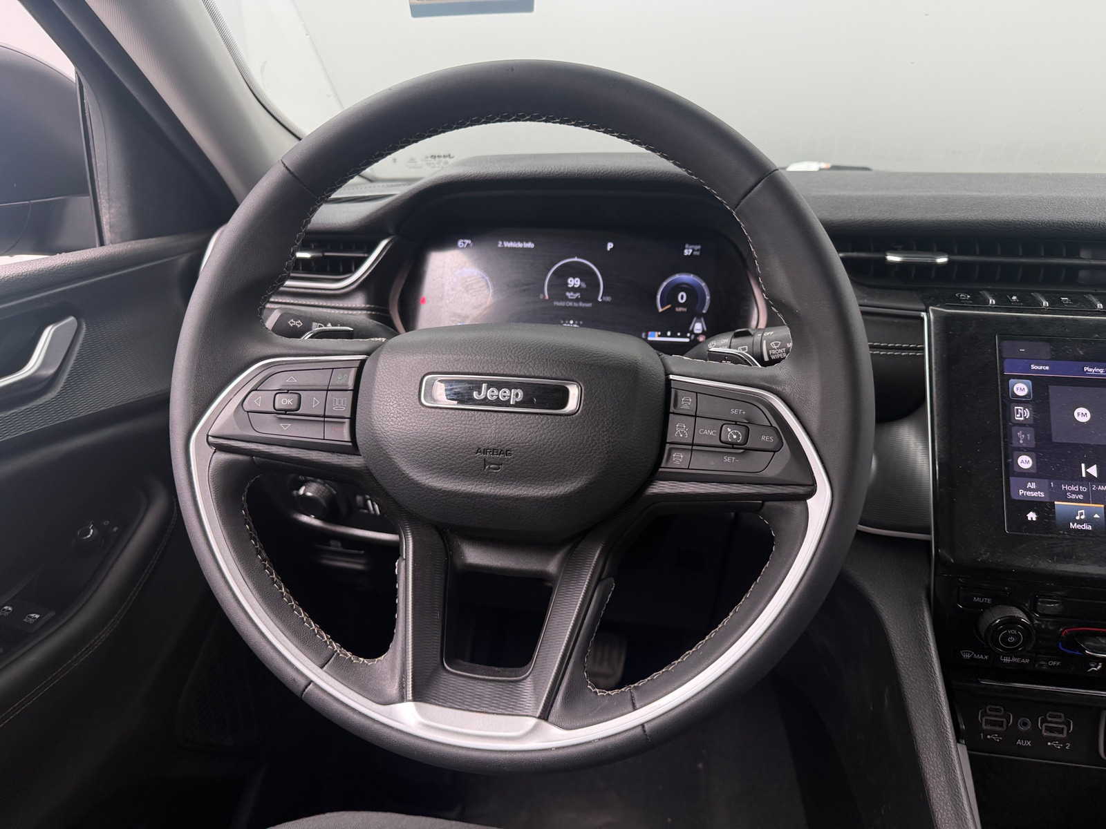 Thumbnail: 2023 Jeep Grand Cherokee - 5