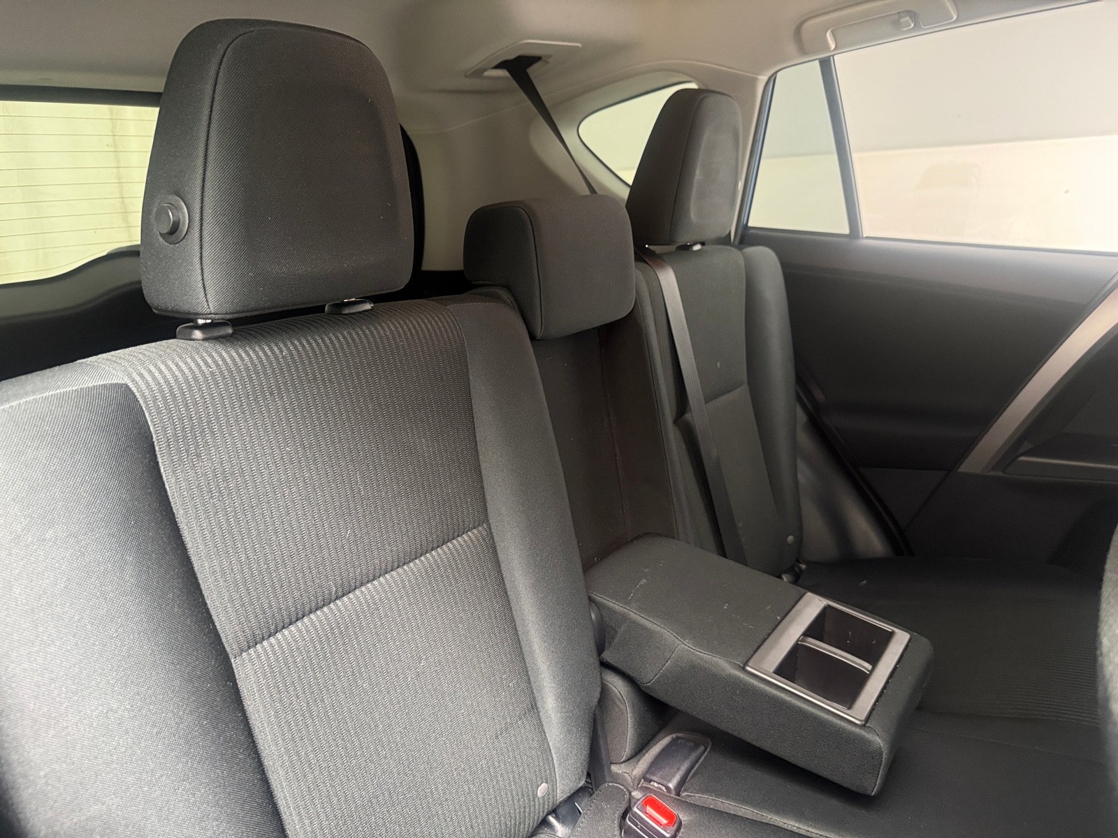 Thumbnail: 2016 Toyota RAV4 - 6