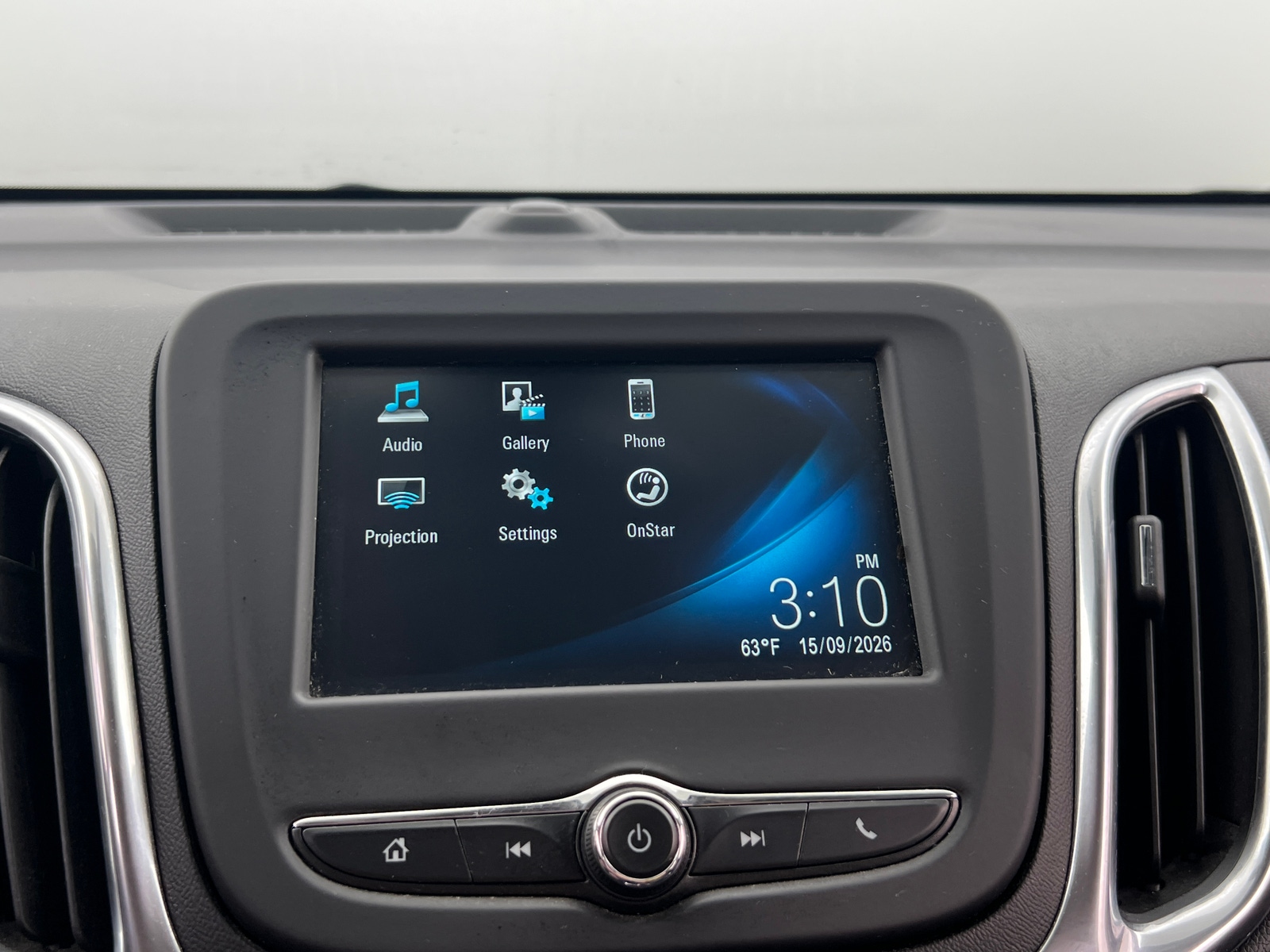 Thumbnail: 2018 Chevrolet Equinox - 4