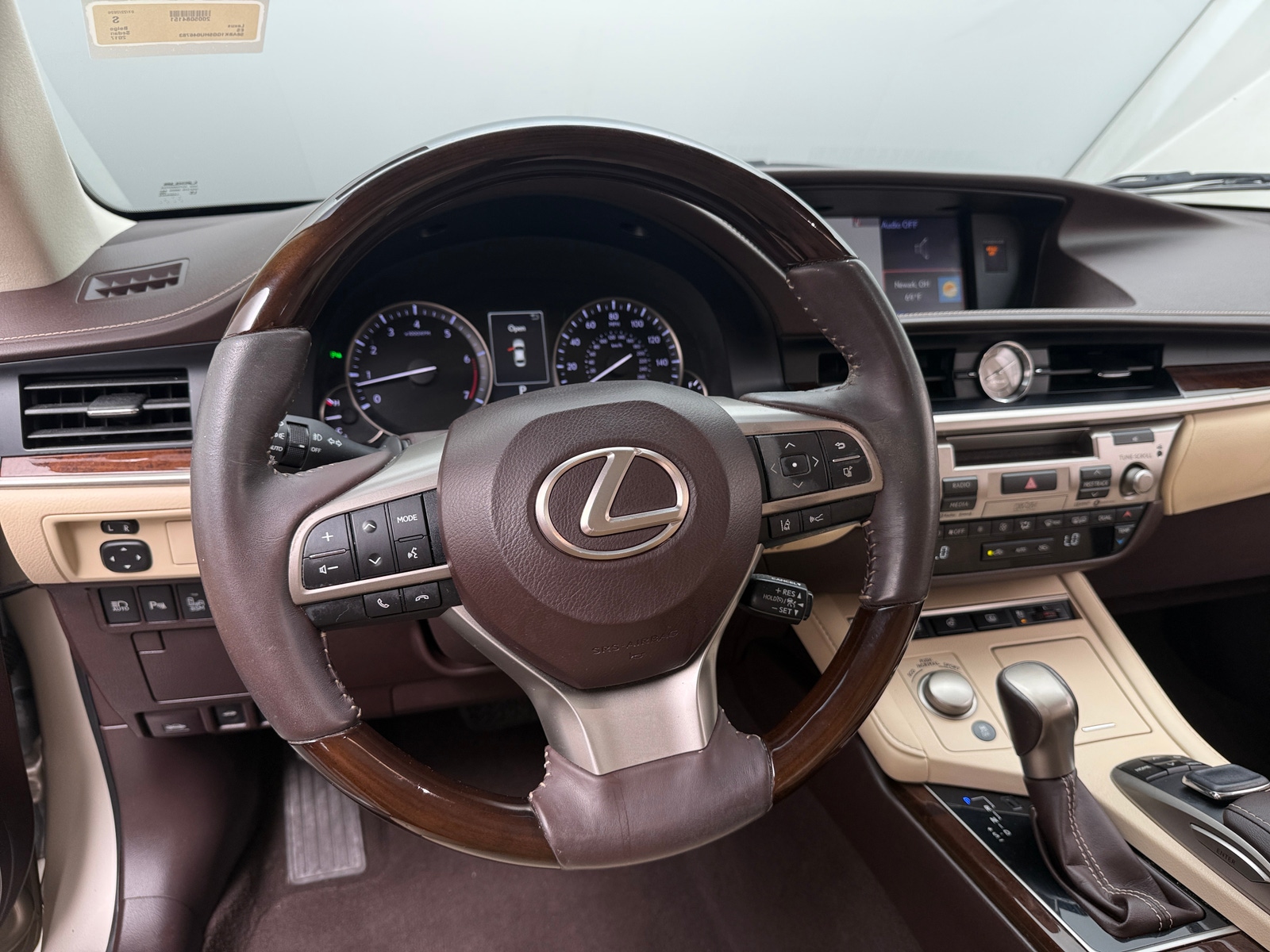 Thumbnail: 2017 Lexus ES - 5