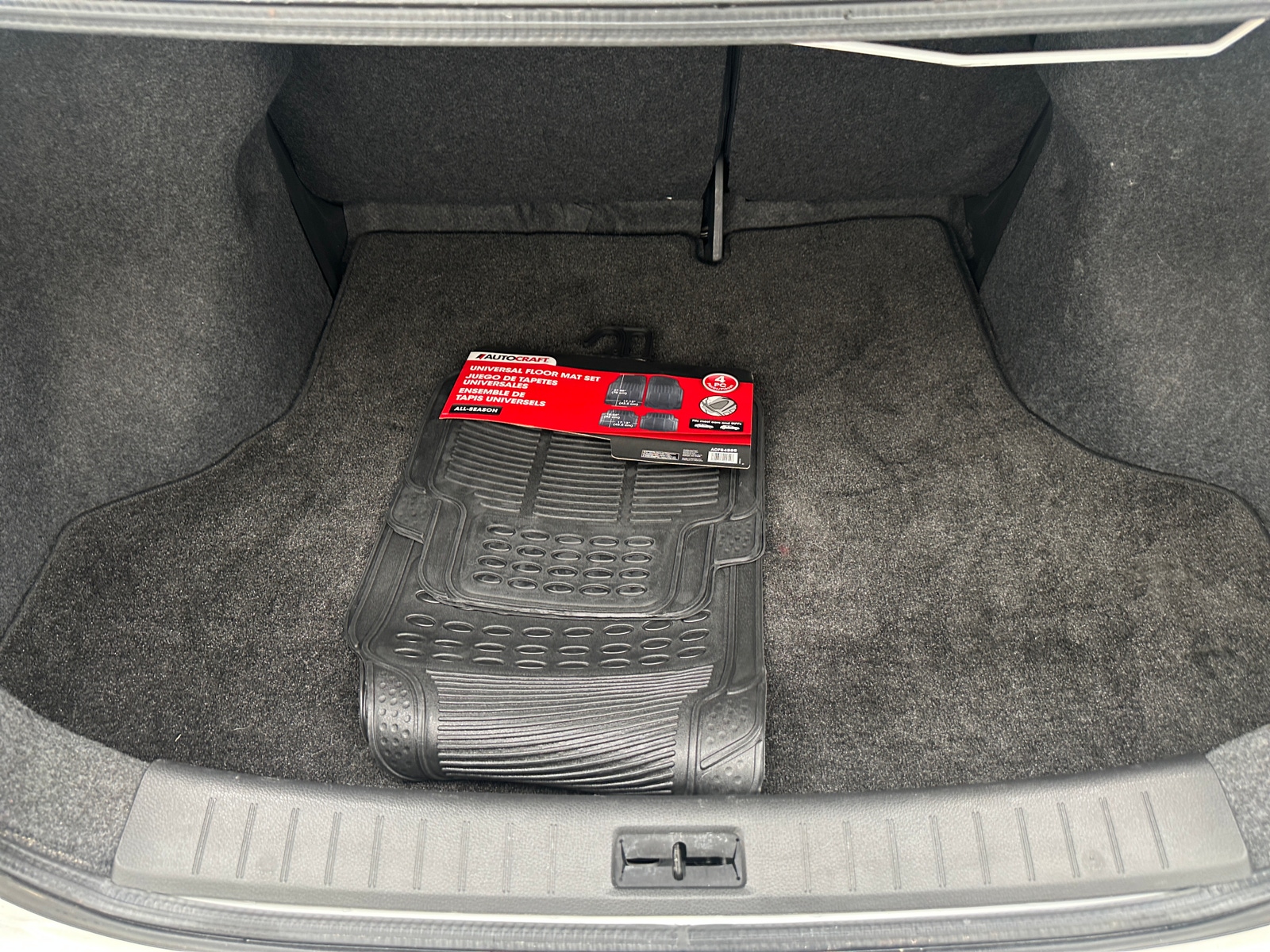 Thumbnail: 2019 Nissan Sentra - 7