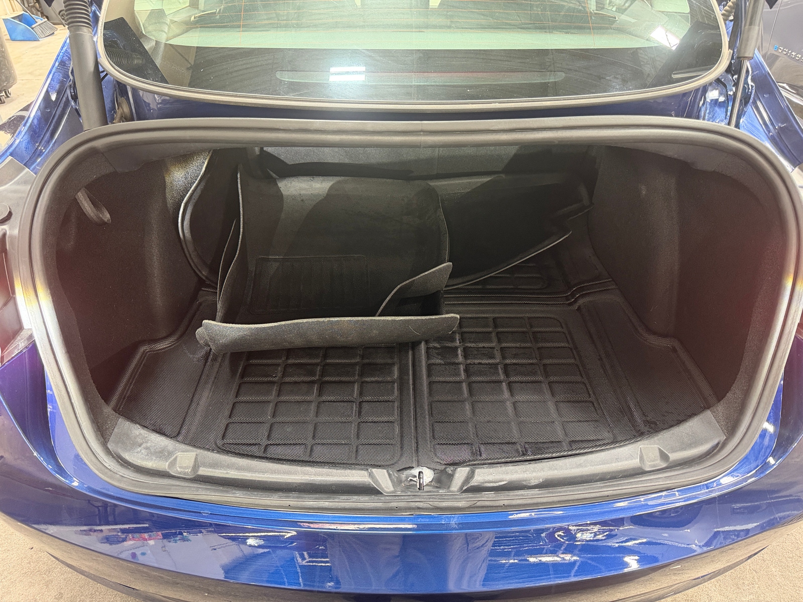 Thumbnail: 2023 Tesla Model 3 - 6