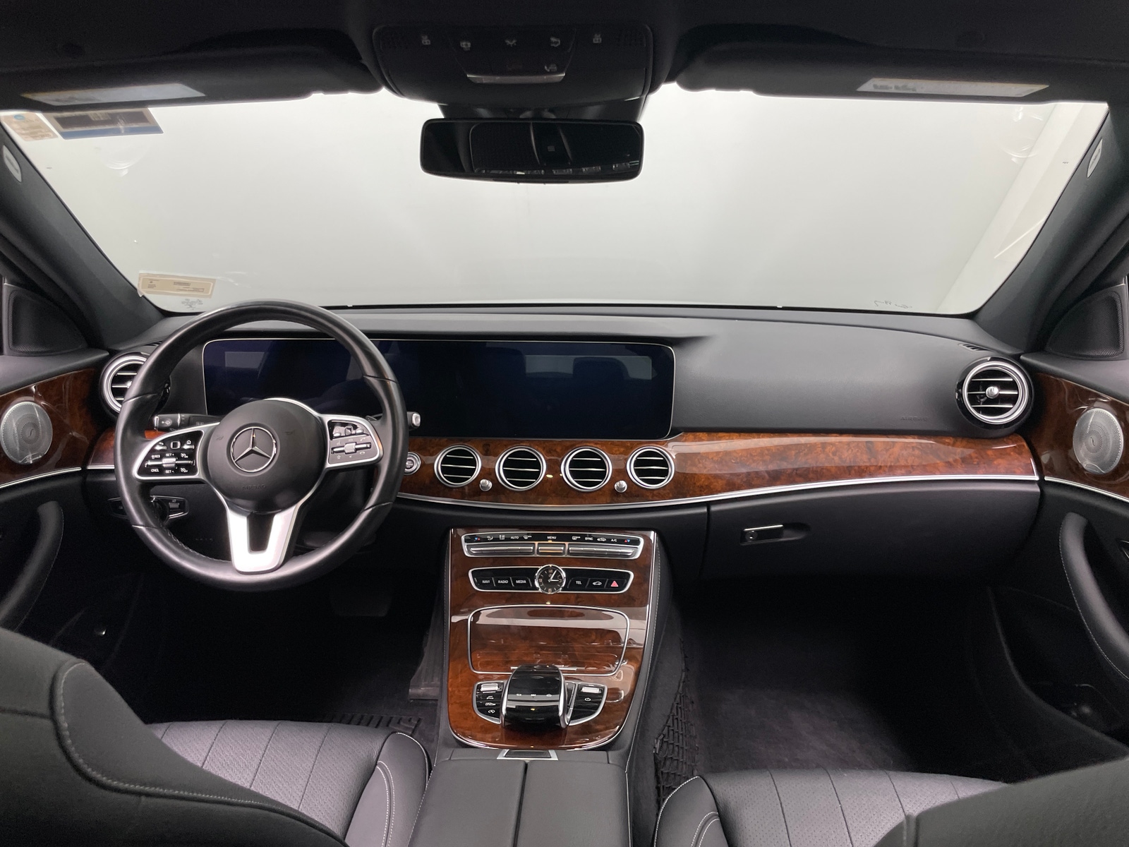 Thumbnail: 2020 Mercedes-Benz E-Class - 2