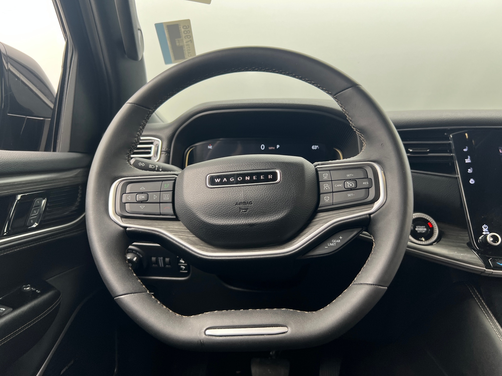 Thumbnail: 2024 Jeep Wagoneer - 4