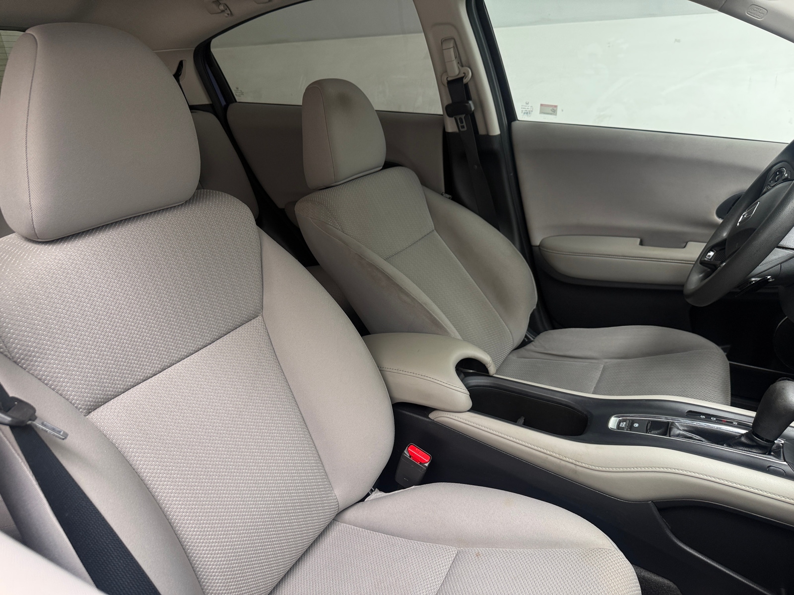 Thumbnail: 2016 Honda HR-V - 2