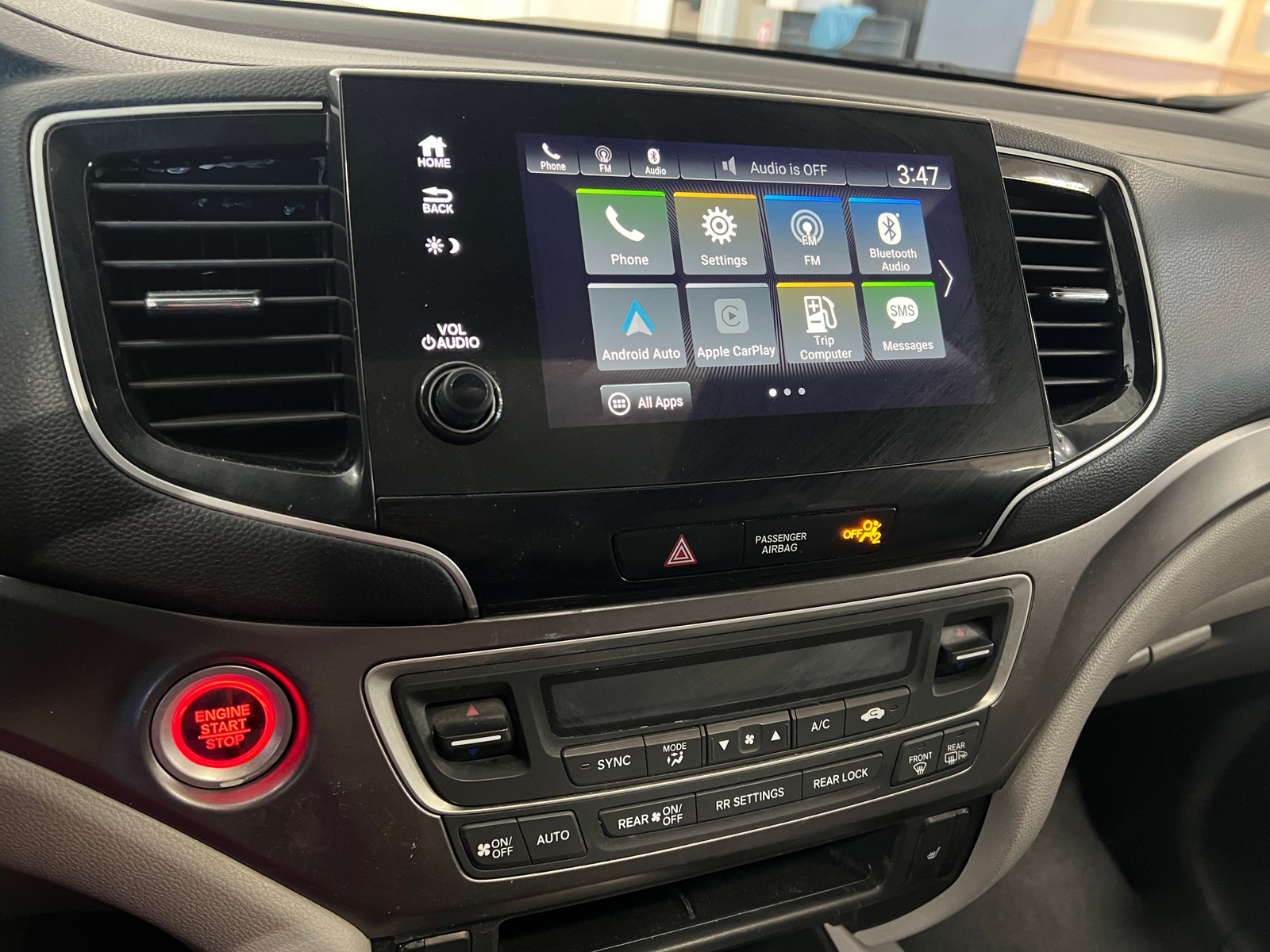 Thumbnail: 2019 Honda Pilot - 3