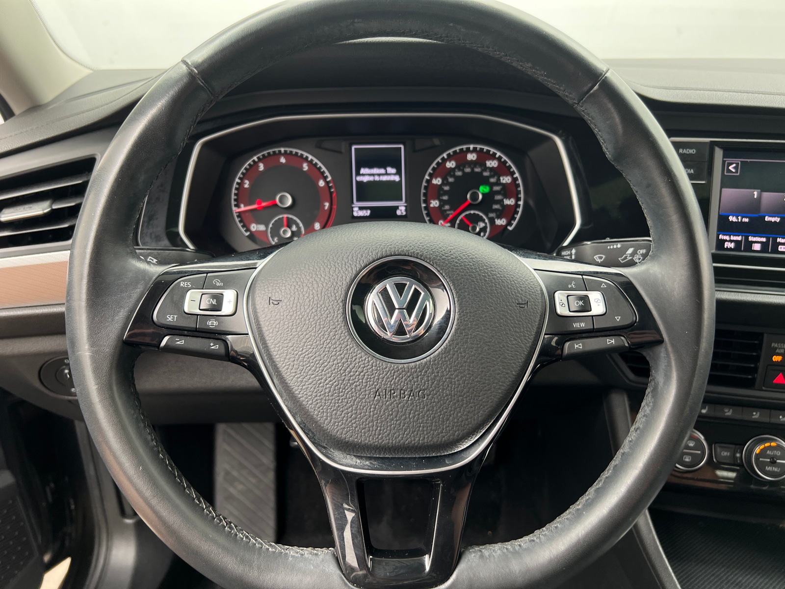 Thumbnail: 2019 Volkswagen Jetta - 4