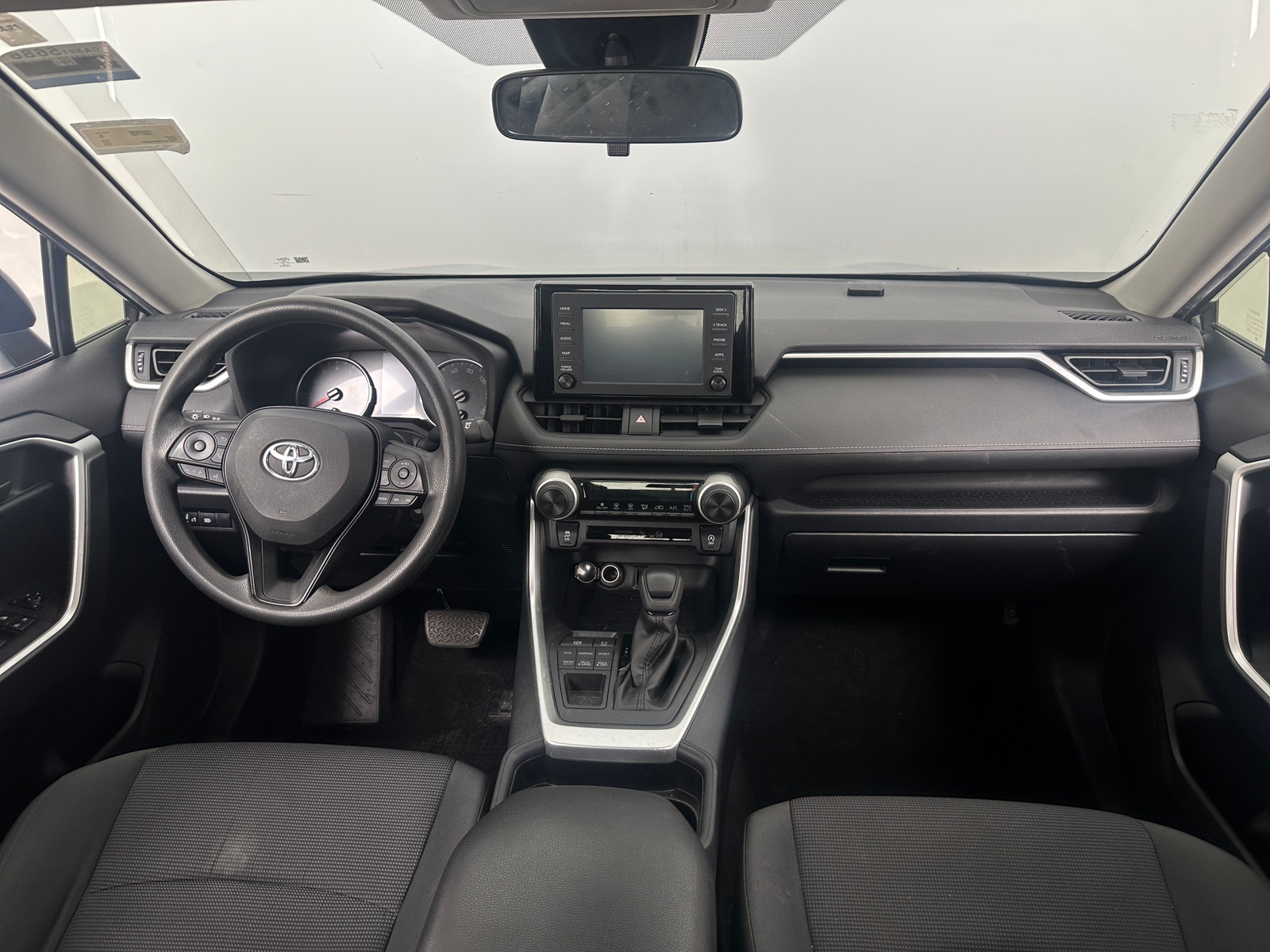 Thumbnail: 2019 Toyota RAV4 - 3