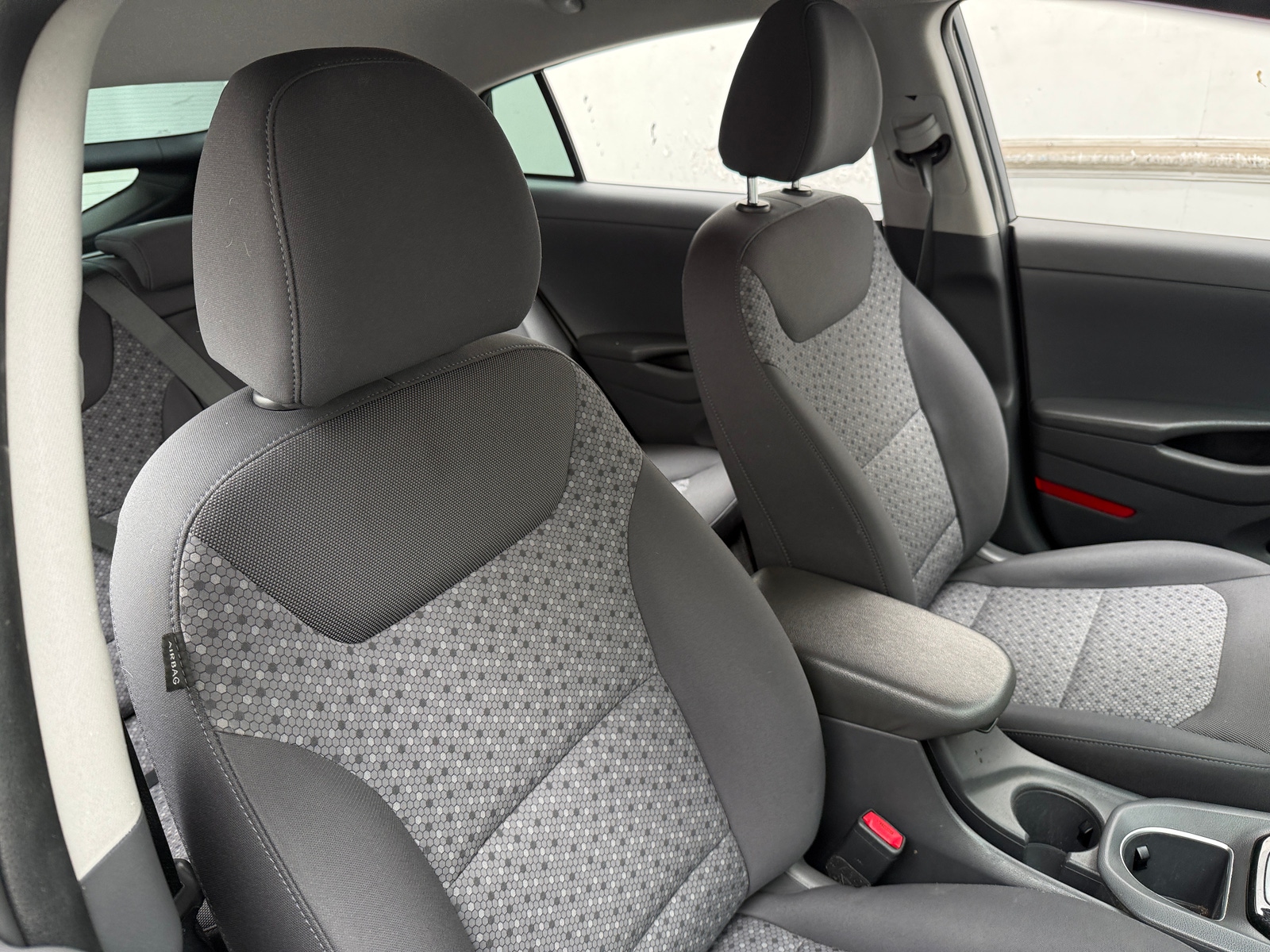 Thumbnail: 2019 Hyundai Ioniq - 2