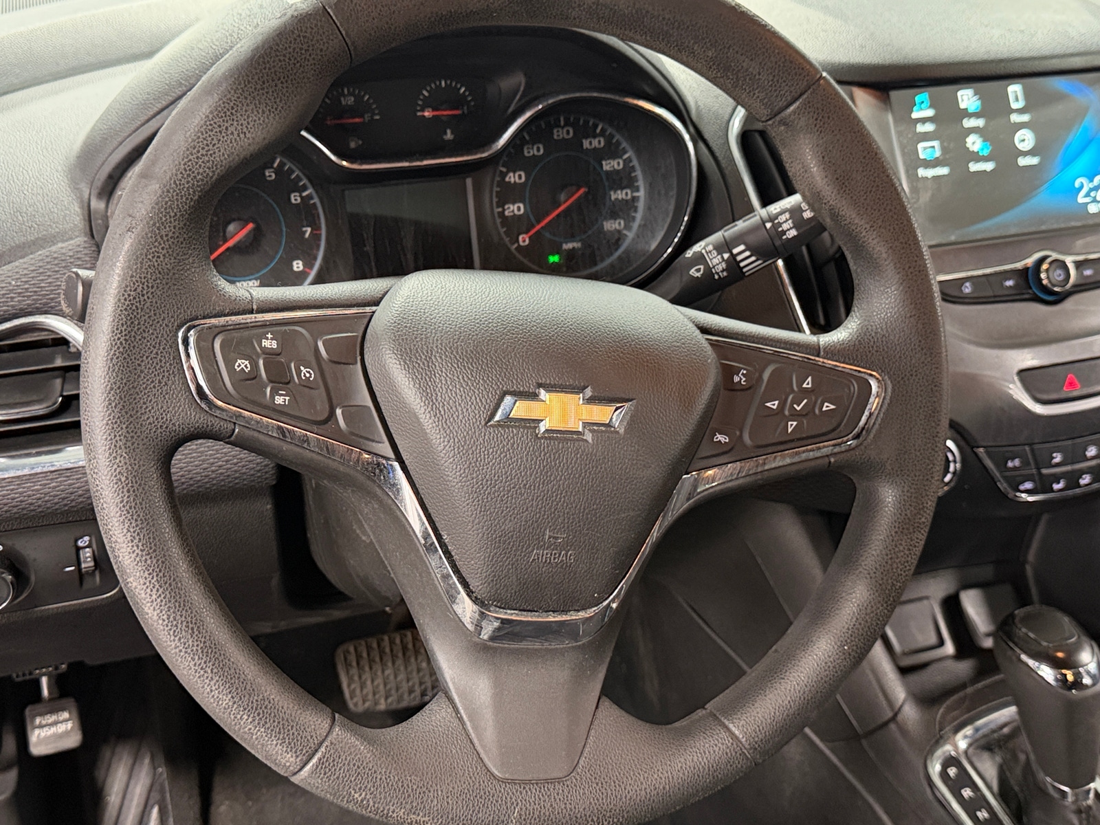 Thumbnail: 2017 Chevrolet Cruze - 5