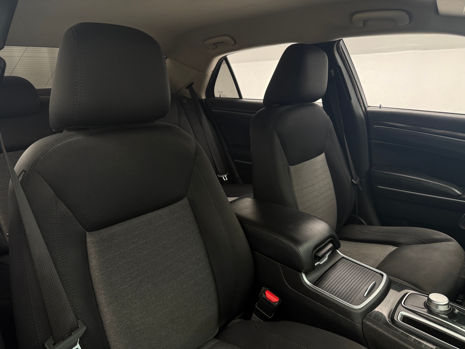 Thumbnail: 2021 Chrysler 300 - 2