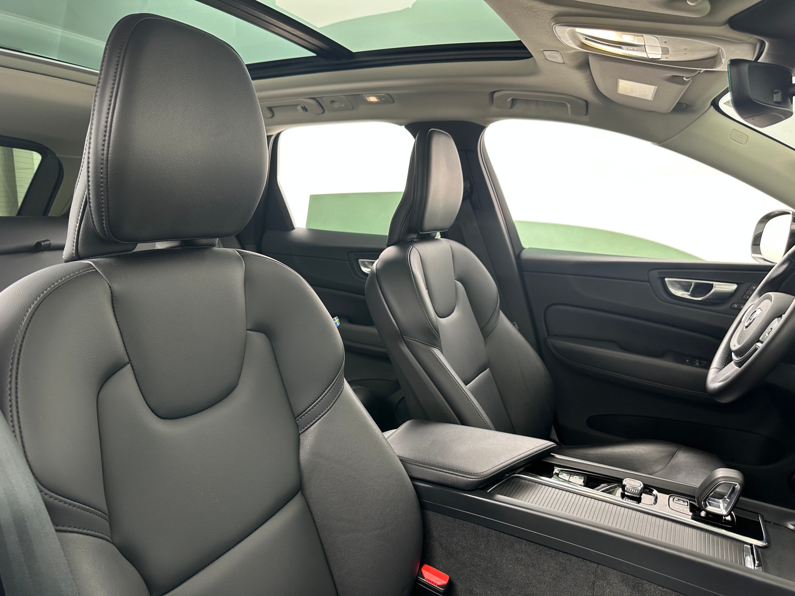 Thumbnail: 2025 Volvo XC60 - 2