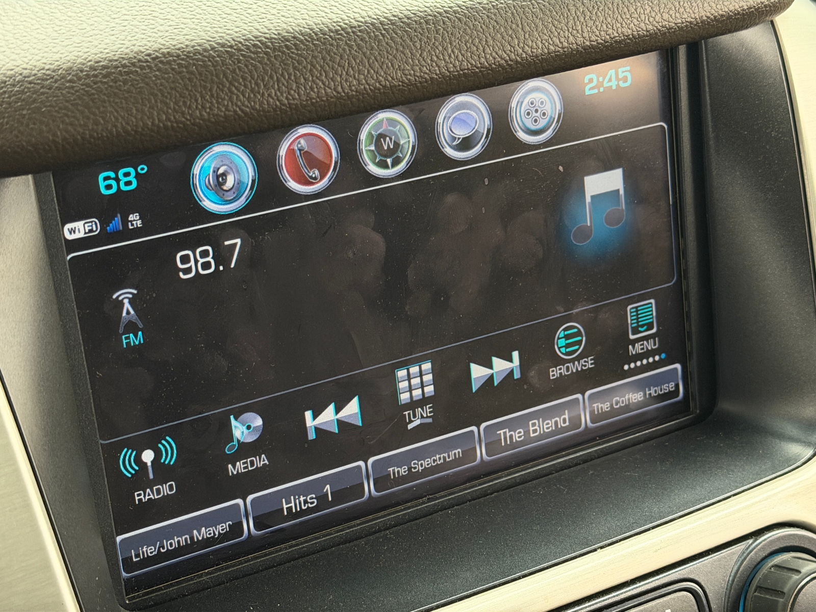Thumbnail: 2017 GMC Yukon - 3