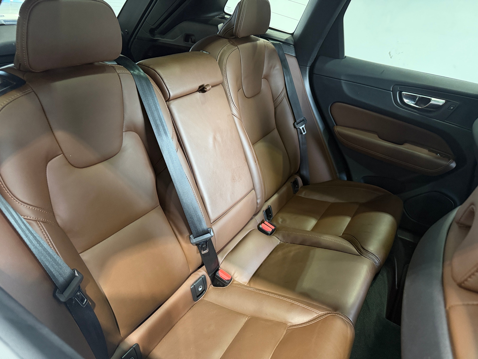 Thumbnail: 2023 Volvo XC60 - 5