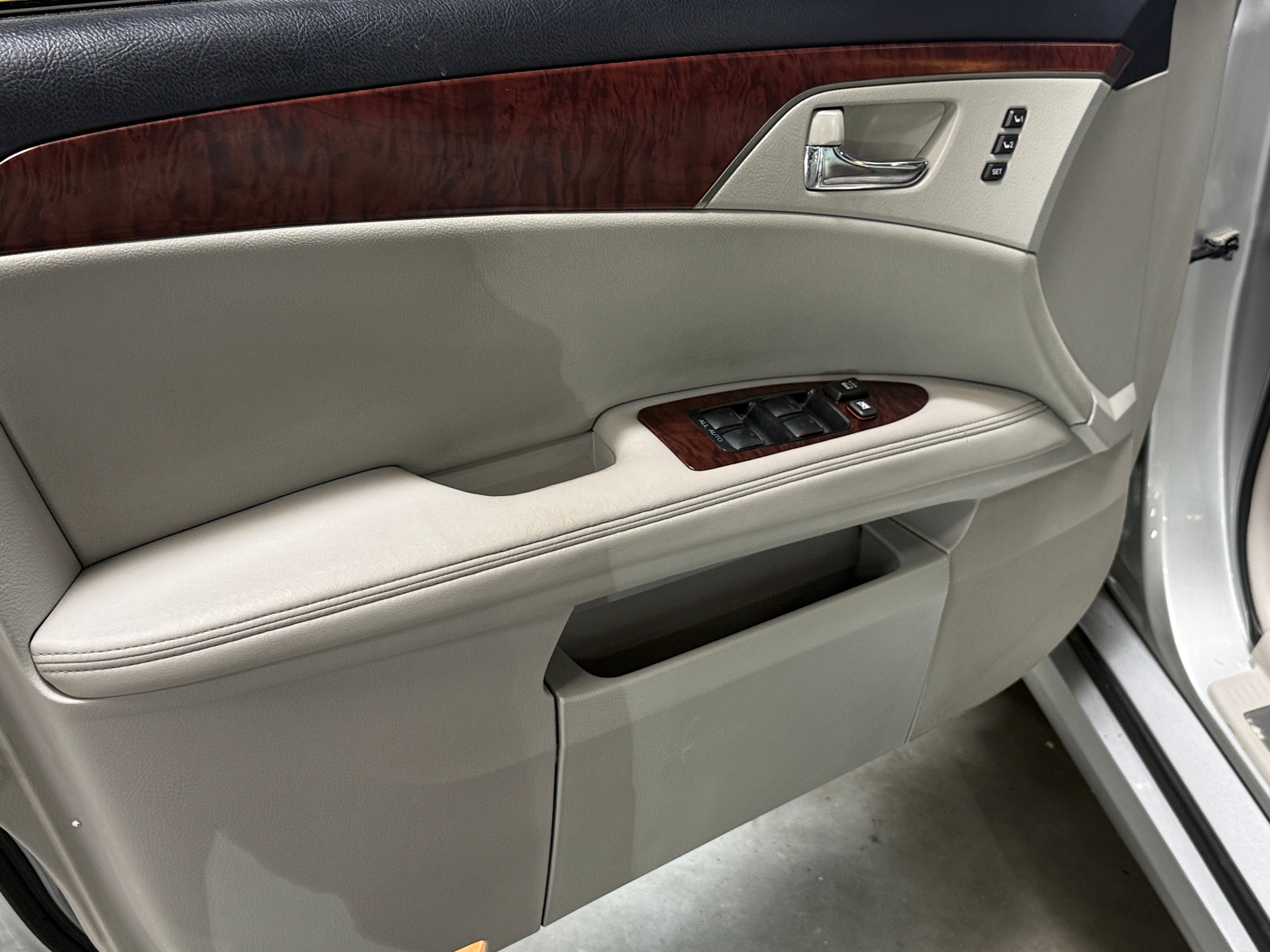 2011 Toyota Avalon