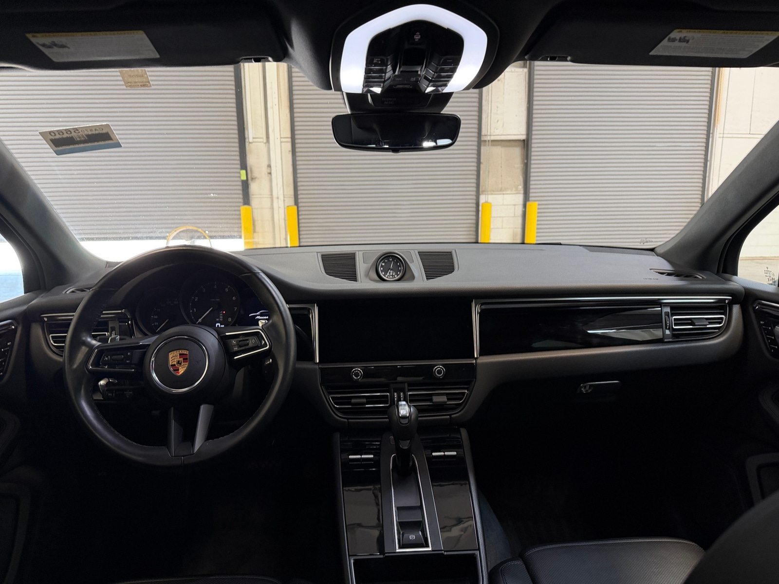 Thumbnail: 2024 Porsche Macan - 2