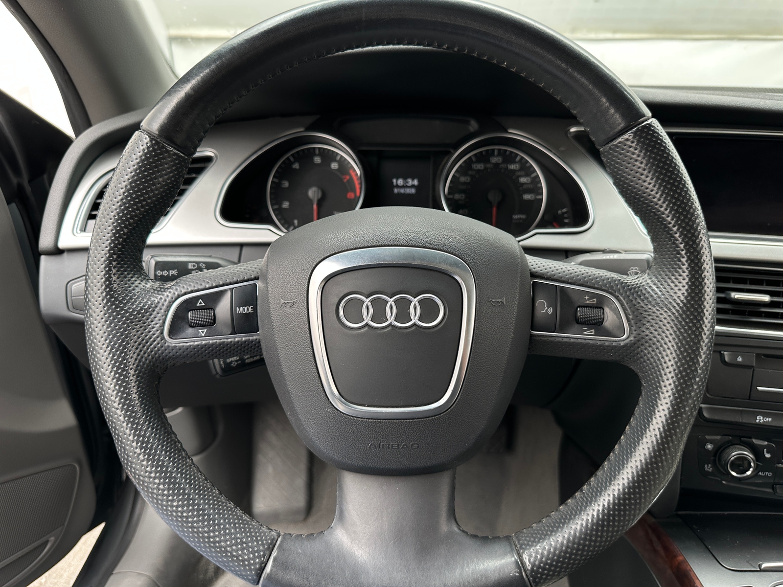 Thumbnail: 2011 Audi A5 - 4