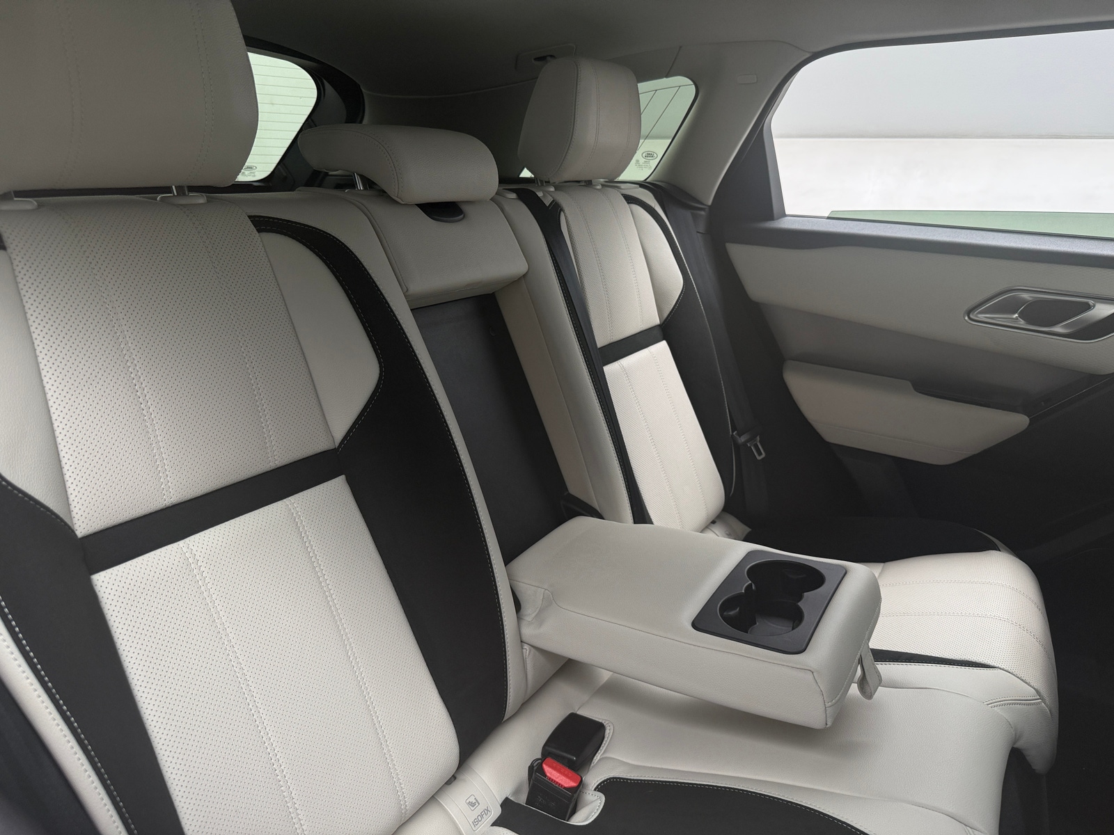 Thumbnail: 2020 Land Rover Range Rover Velar - 5