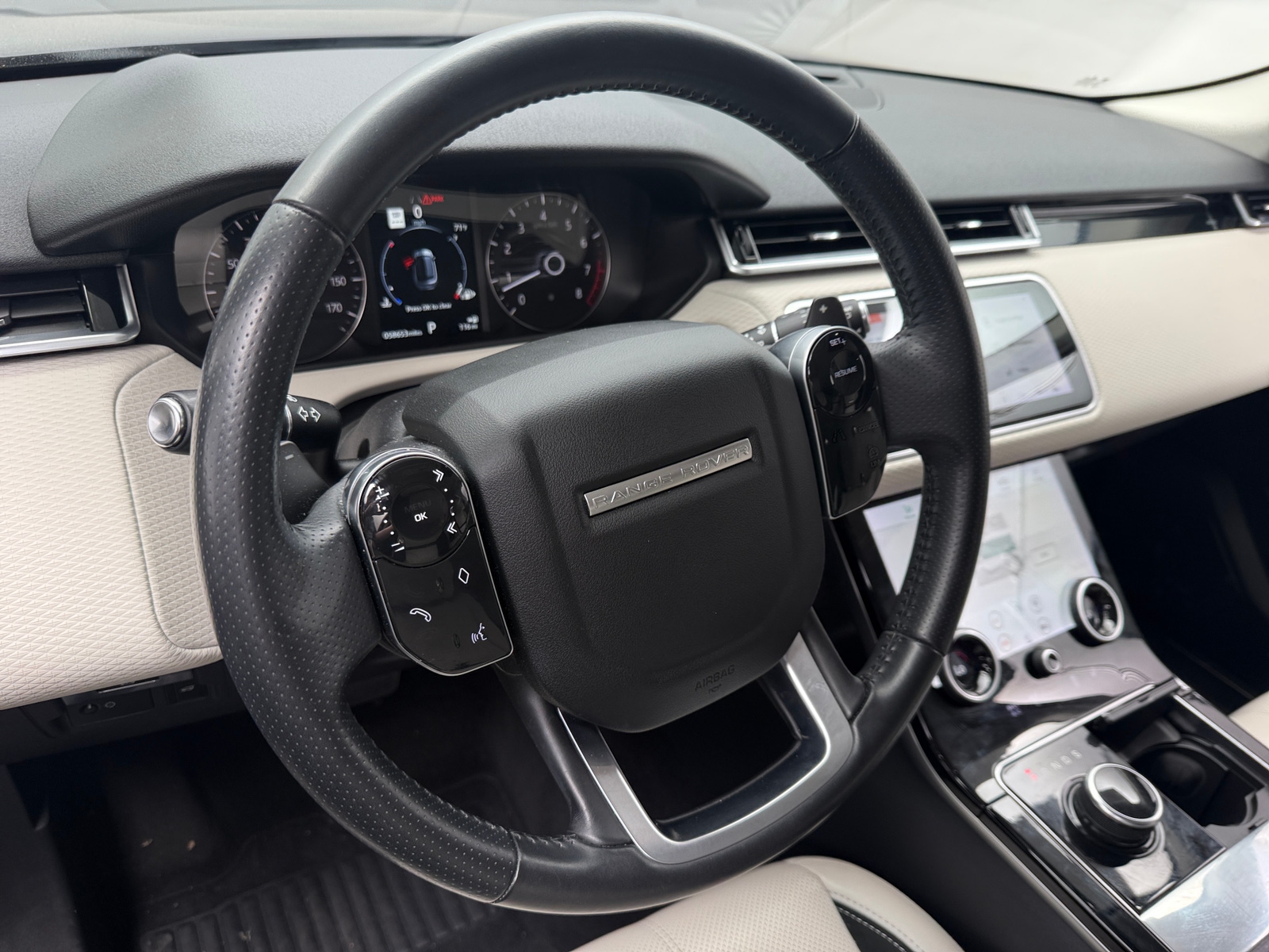 Thumbnail: 2020 Land Rover Range Rover Velar - 4
