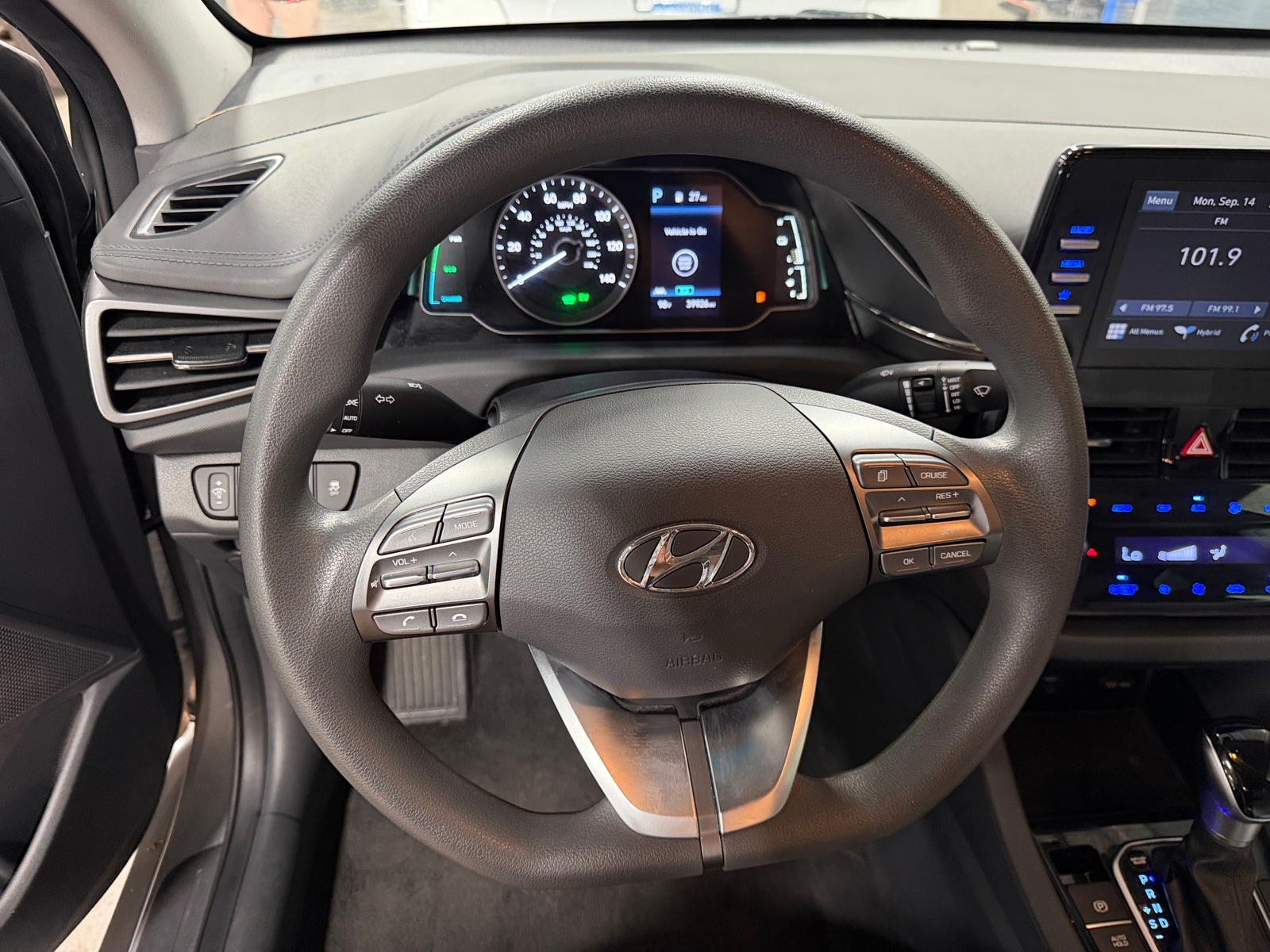 Thumbnail: 2022 Hyundai Ioniq - 5