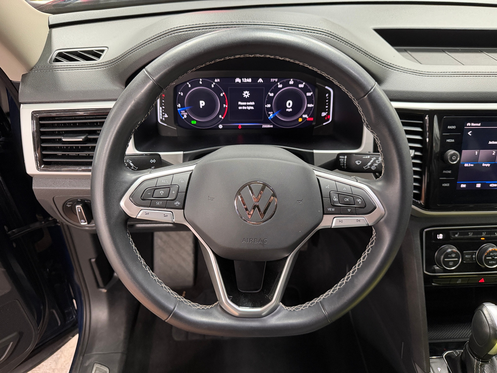 Thumbnail: 2023 Volkswagen Atlas - 5