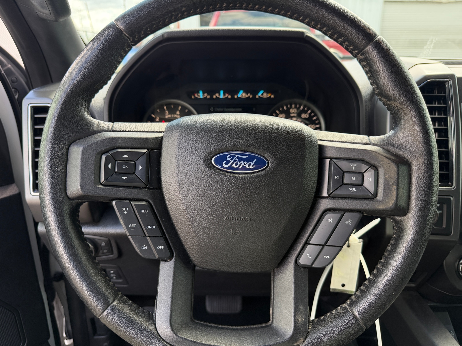Thumbnail: 2018 Ford Econoline - 5