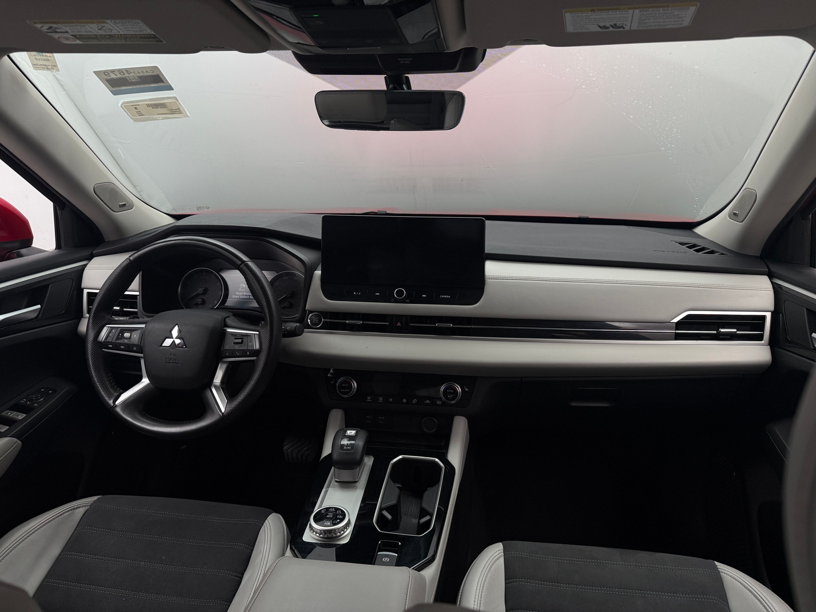 Thumbnail: 2025 Mitsubishi Outlander - 2
