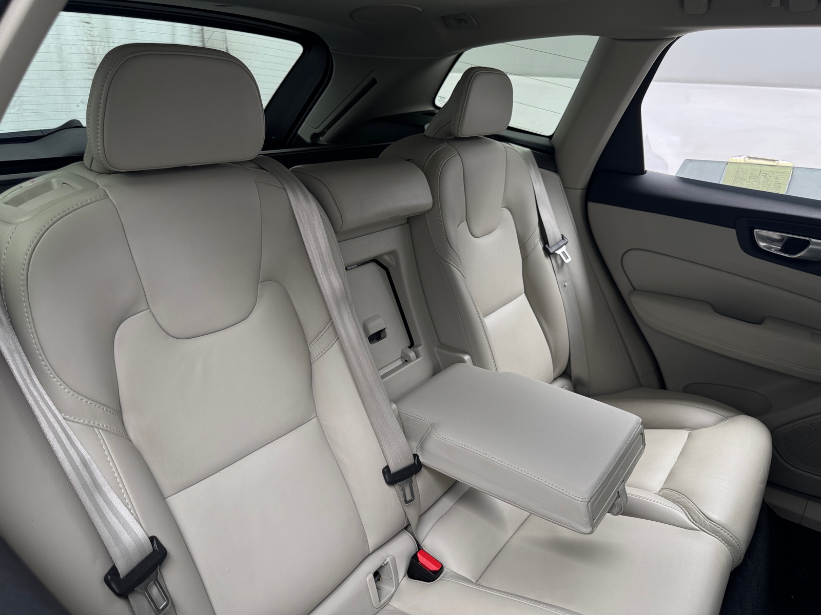 Thumbnail: 2023 Volvo XC60 - 5