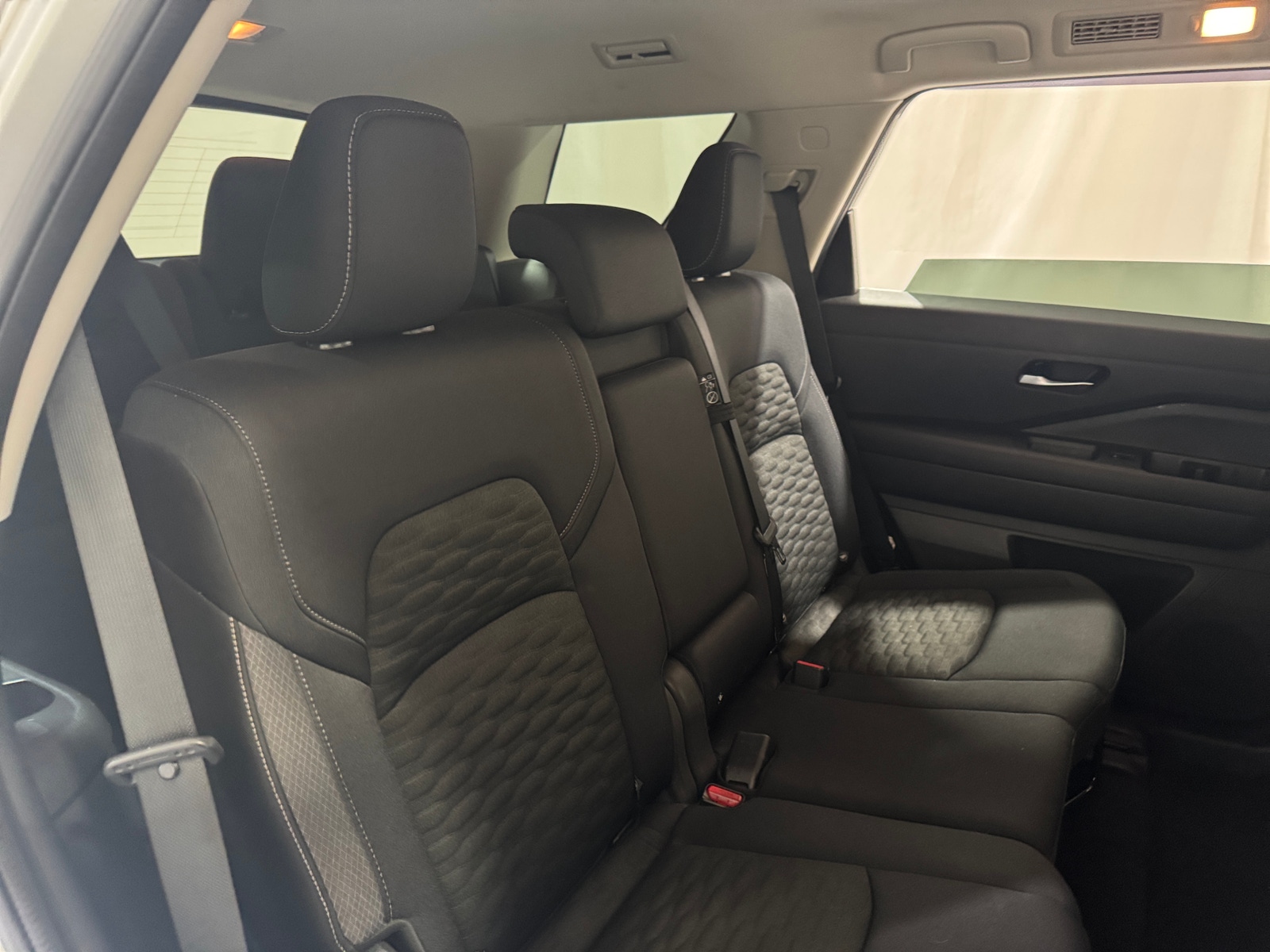 Thumbnail: 2022 Nissan Pathfinder - 6