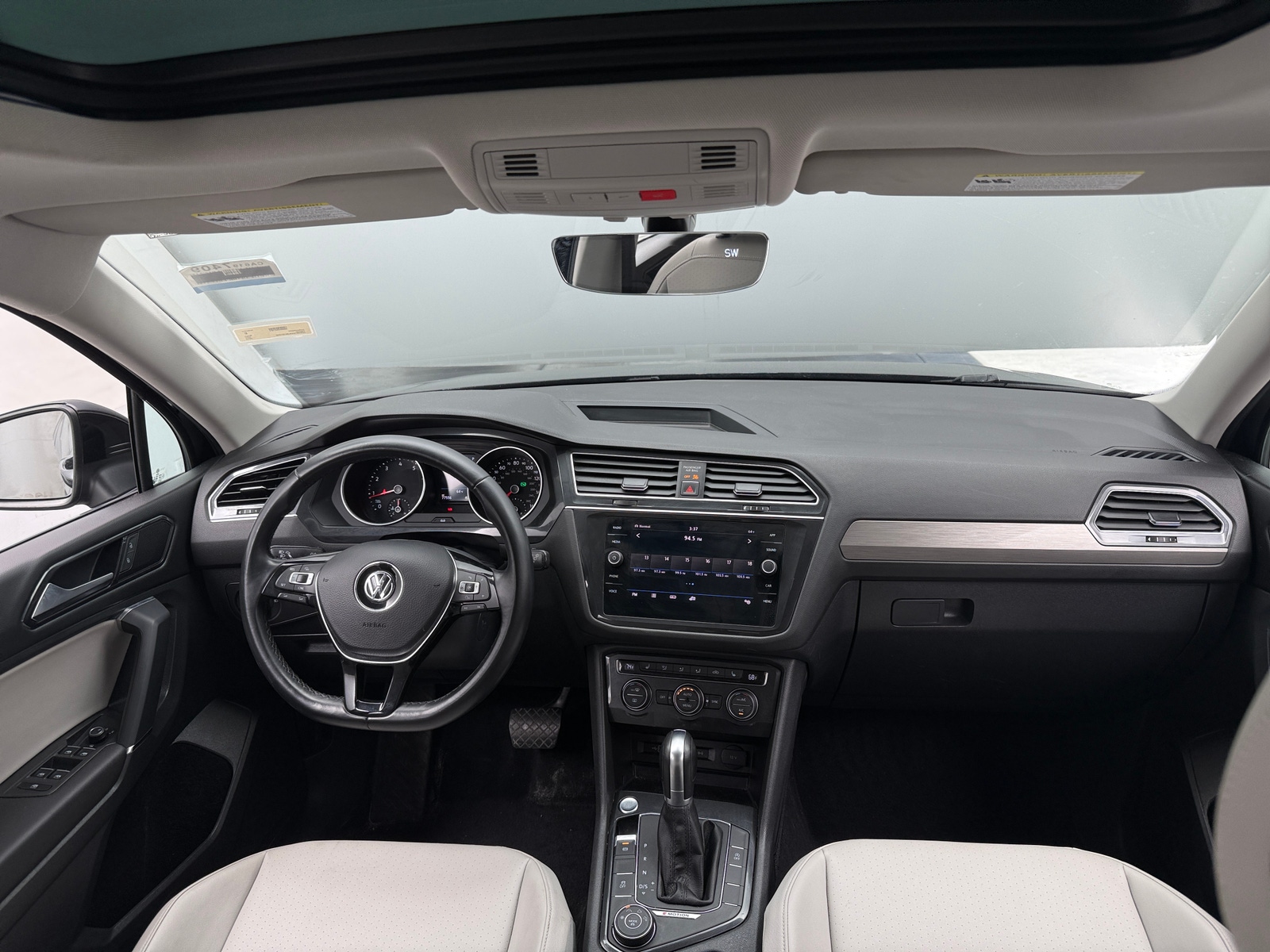 Thumbnail: 2018 Volkswagen Tiguan - 2