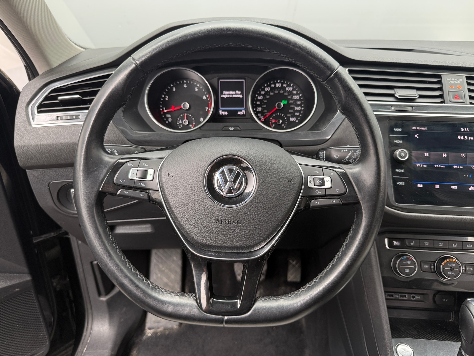 Thumbnail: 2018 Volkswagen Tiguan - 4