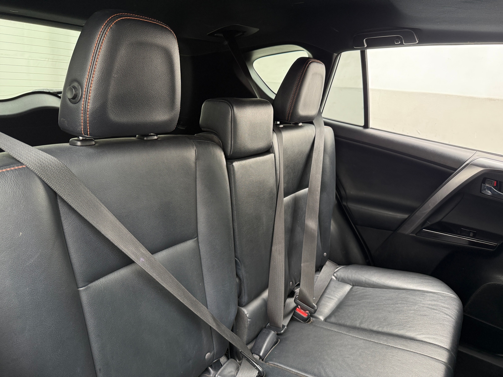 Thumbnail: 2016 Toyota RAV4 - 5