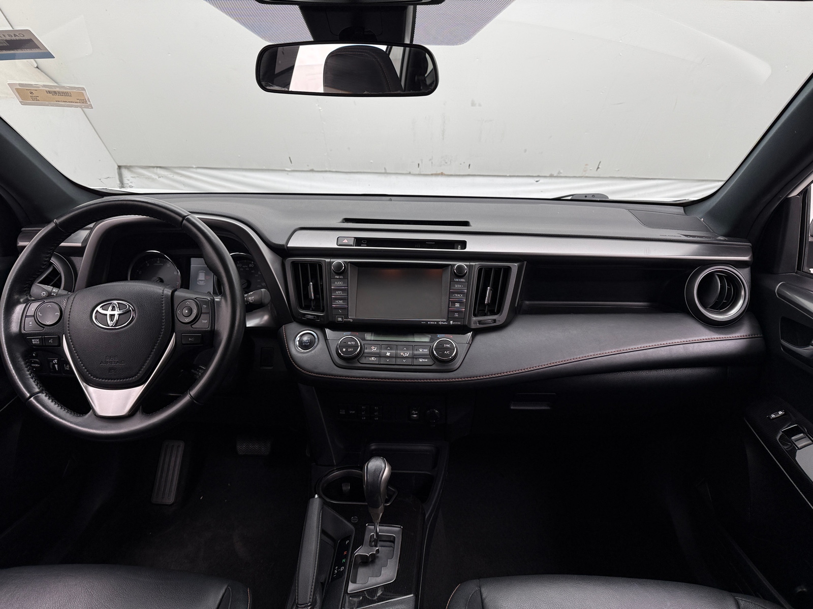 Thumbnail: 2016 Toyota RAV4 - 2