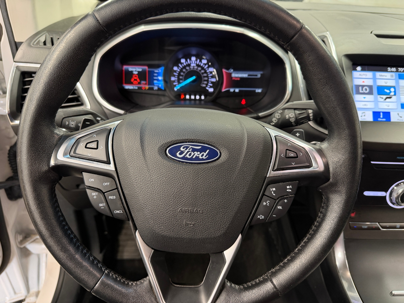 Thumbnail: 2019 Ford Edge - 4