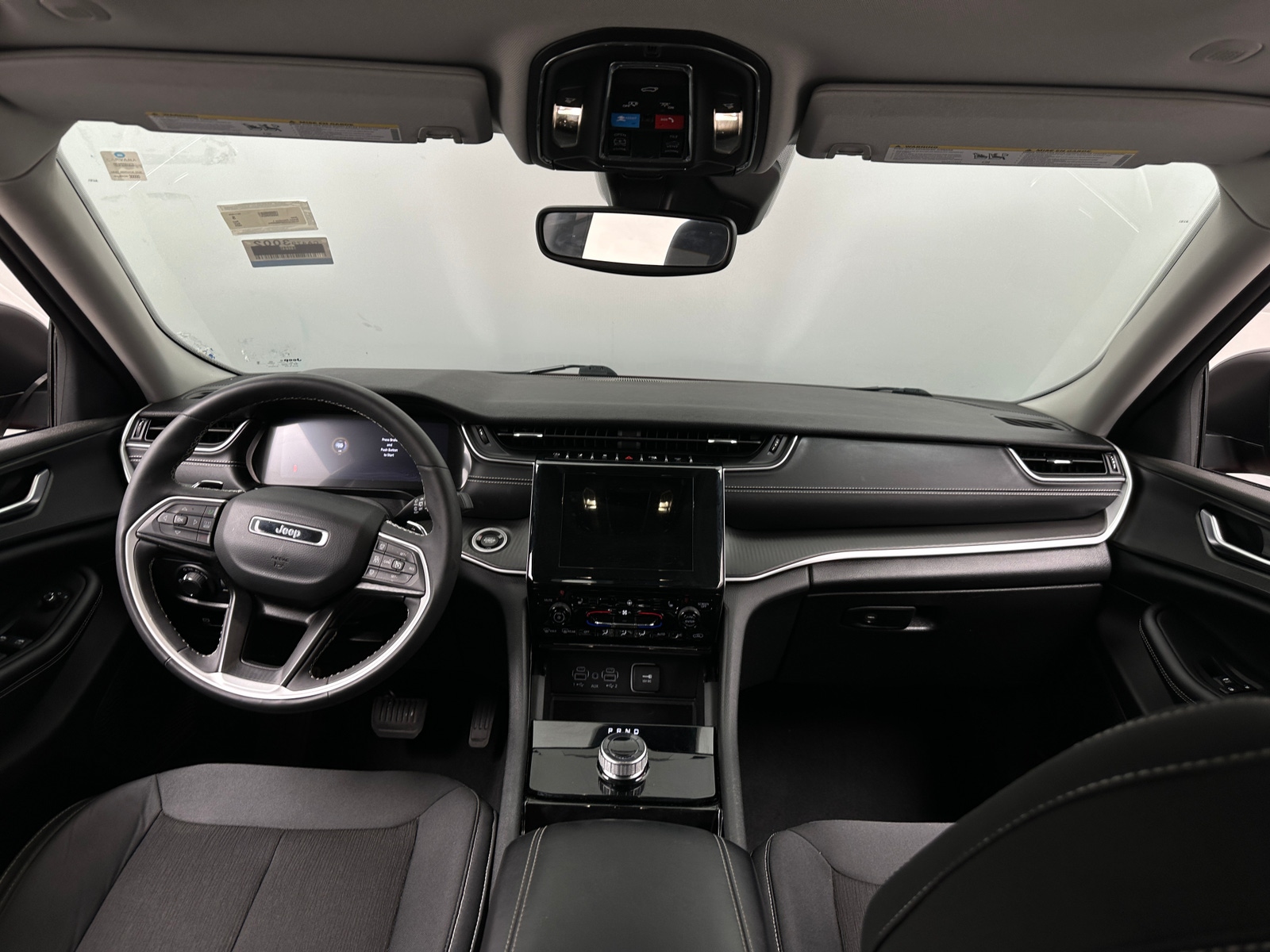 Thumbnail: 2023 Jeep Grand Cherokee L - 3