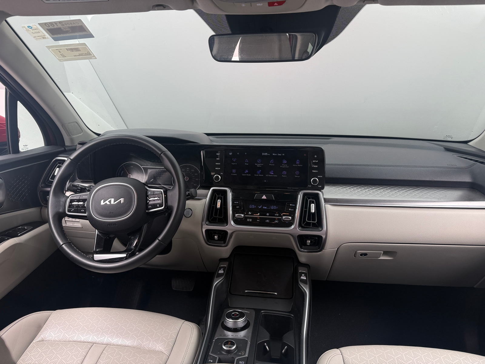 Thumbnail: 2023 Kia Sorento - 2