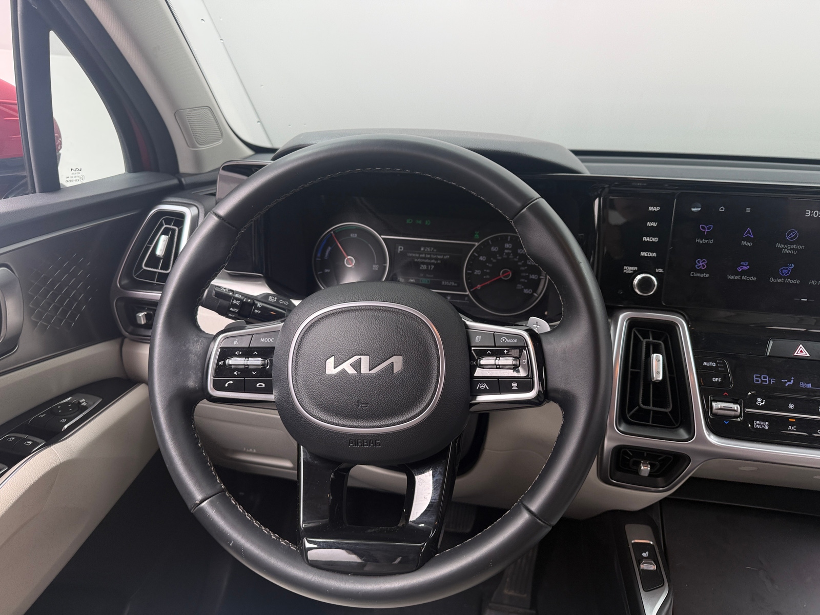 Thumbnail: 2023 Kia Sorento - 4
