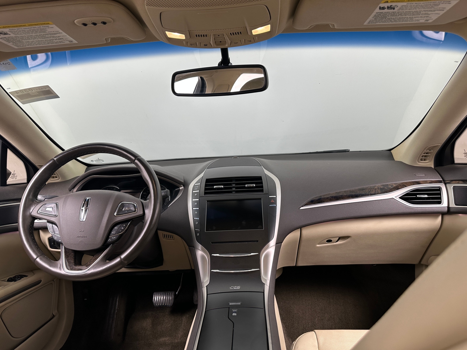 Thumbnail: 2015 Lincoln MKZ - 2