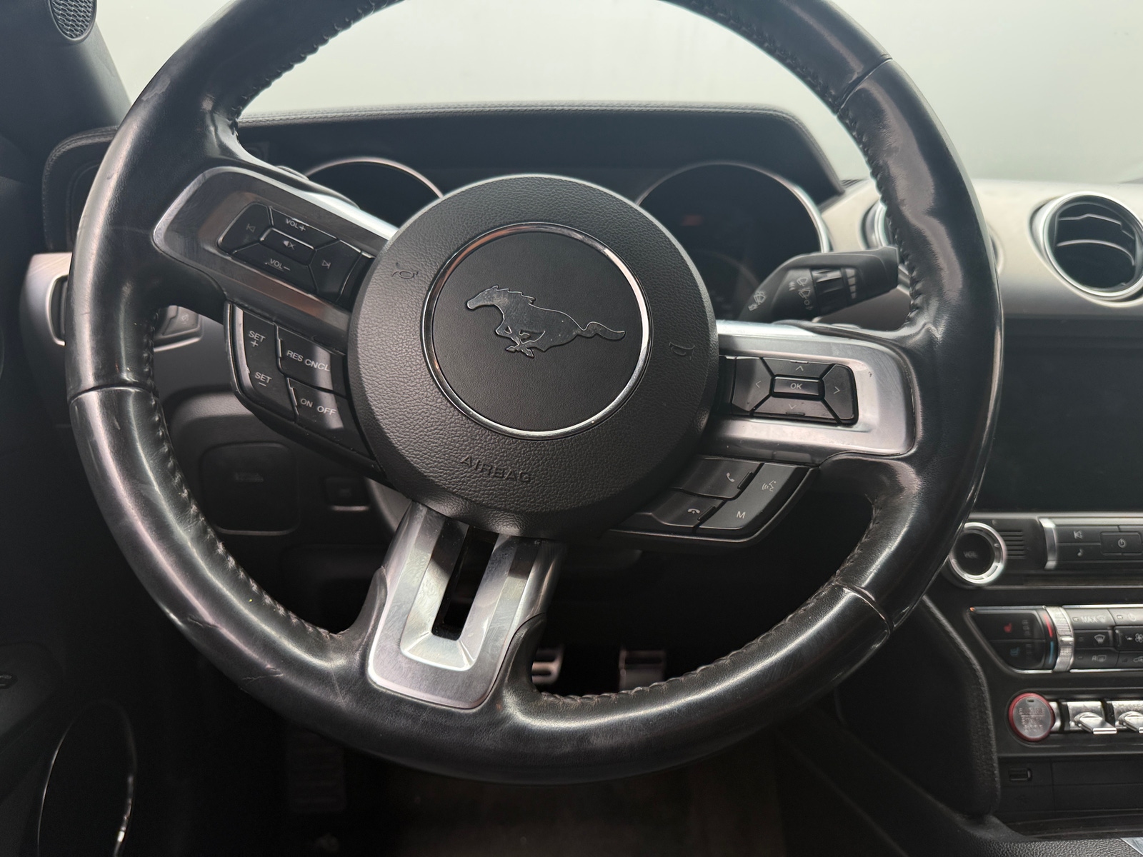 Thumbnail: 2018 Ford Mustang - 4