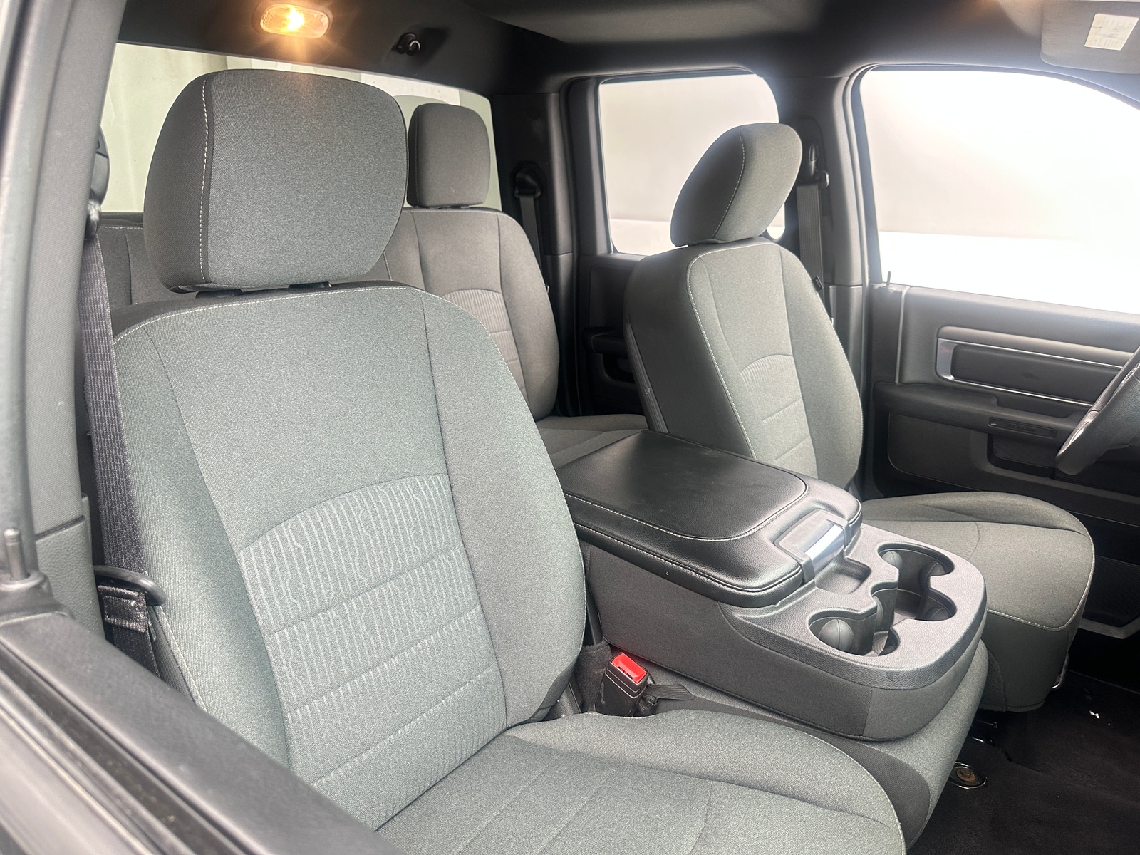 Thumbnail: 2022 RAM 1500 Classic - 2