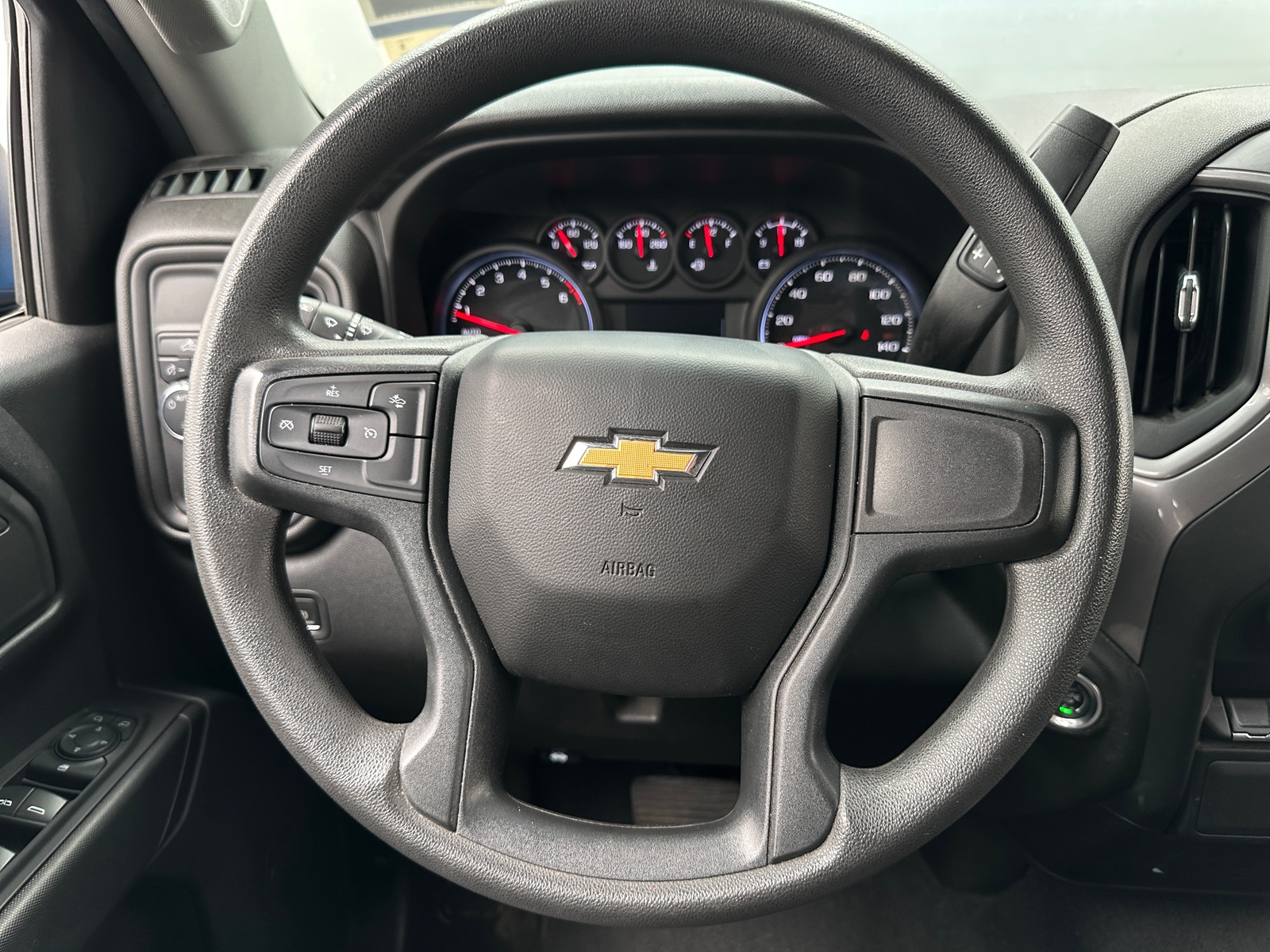 Thumbnail: 2022 Chevrolet Silverado 1500 - 5
