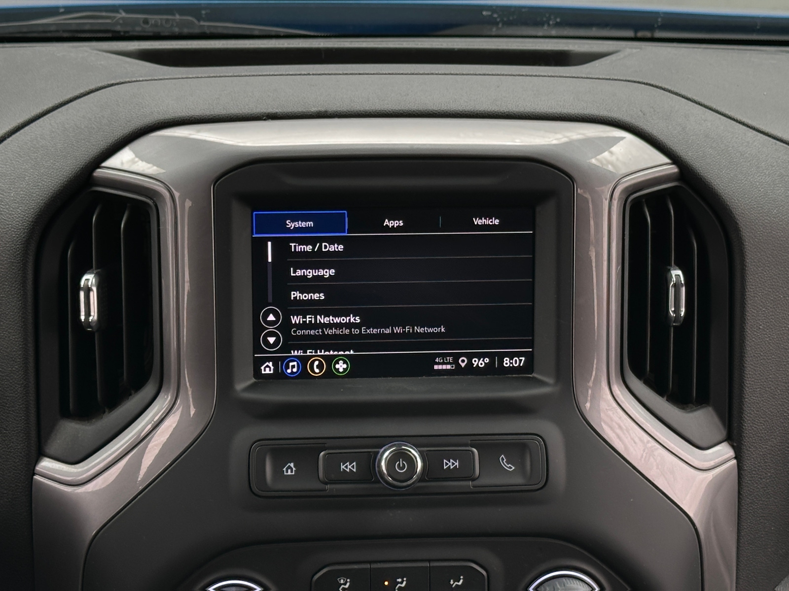 Thumbnail: 2022 Chevrolet Silverado 1500 - 4