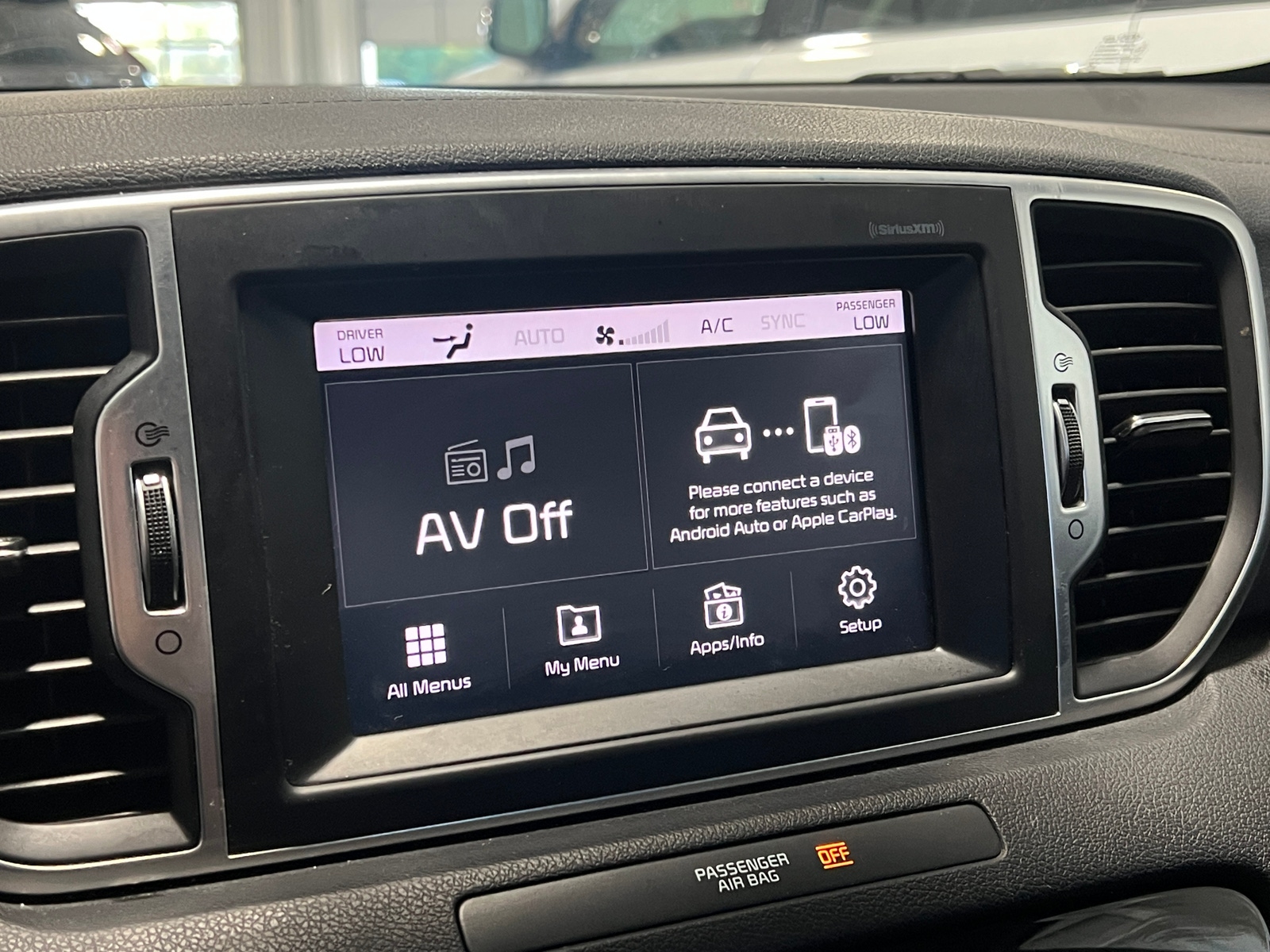 Thumbnail: 2019 Kia Sportage - 3