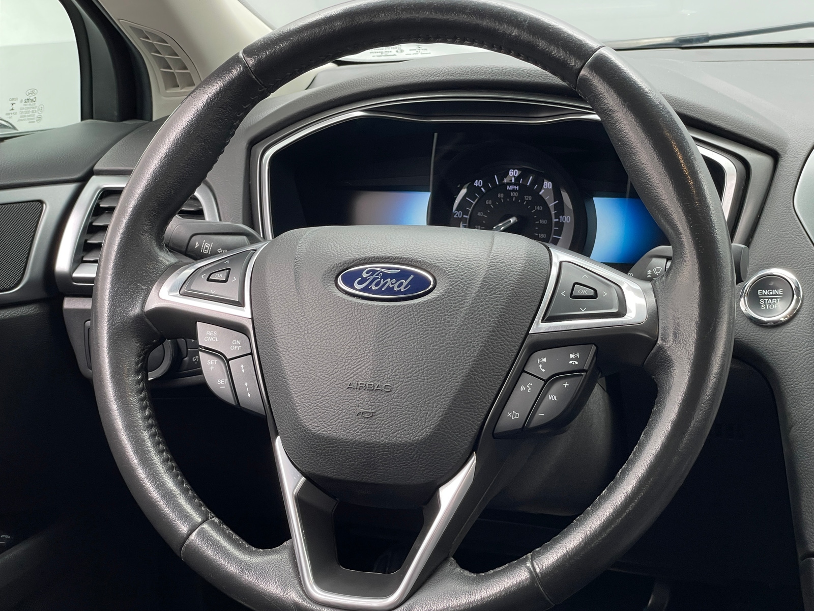 Thumbnail: 2015 Ford Fusion - 4
