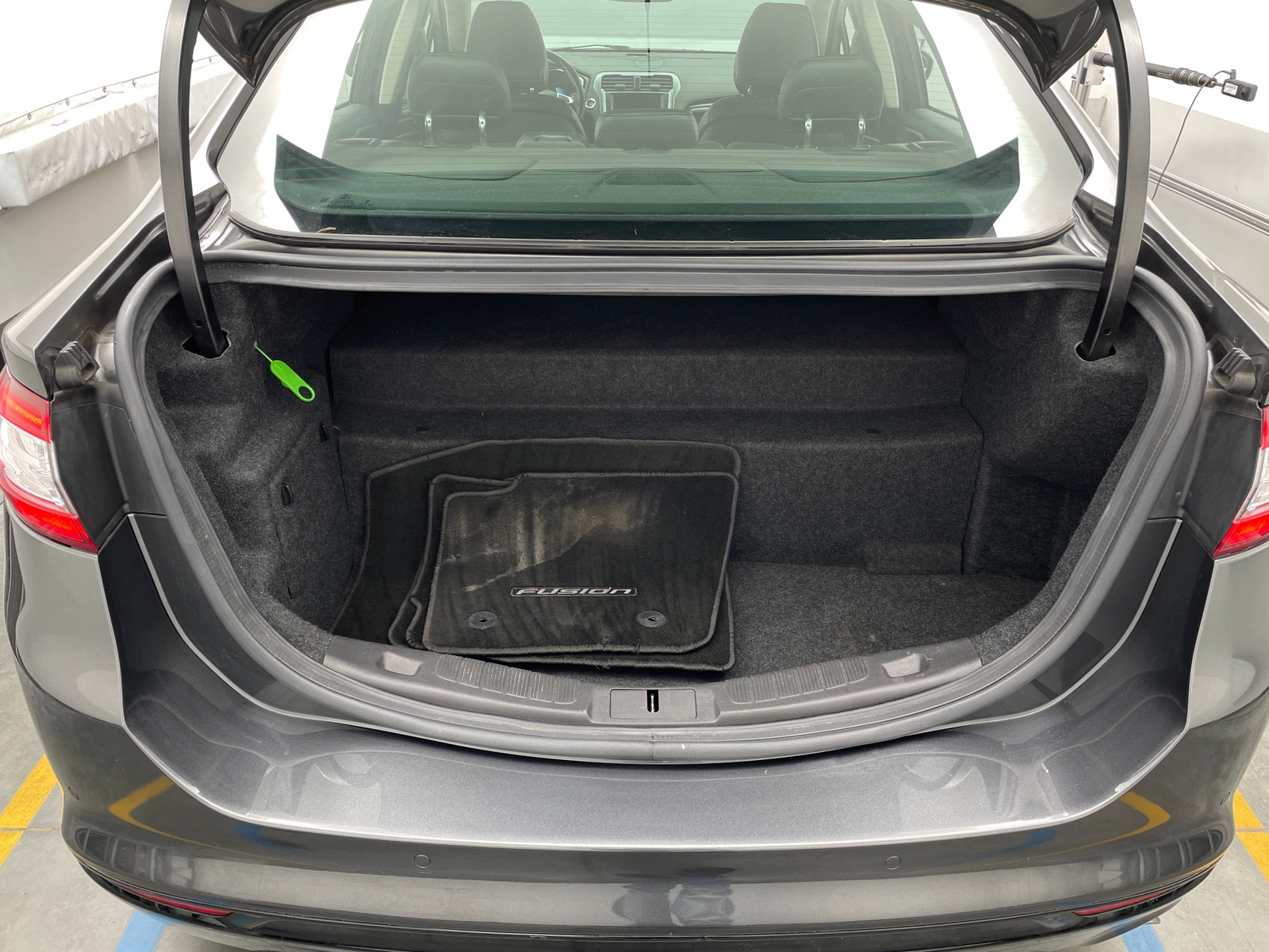 Thumbnail: 2015 Ford Fusion - 6